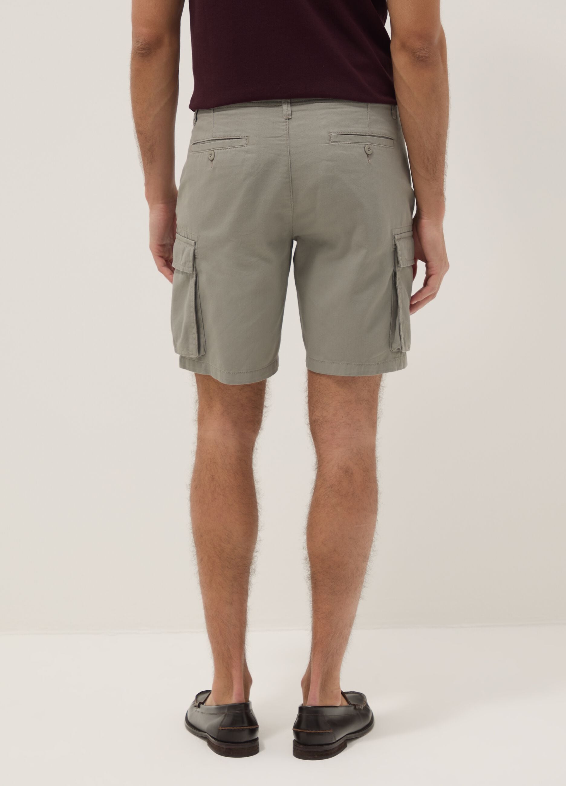 Grey pure cotton regular-fit cargo shorts