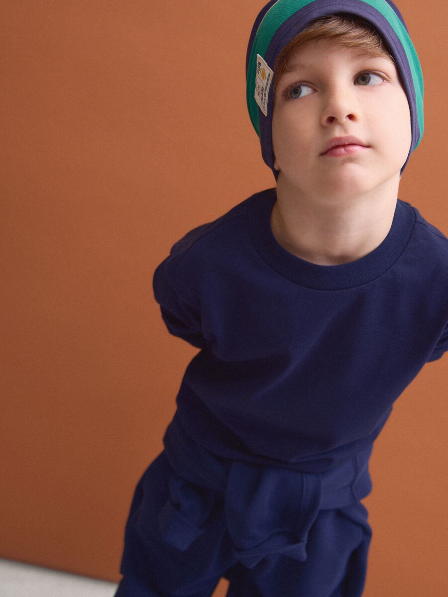 T-shirt blu in puro cotone girocollo a maniche lunghe per bambino_1
