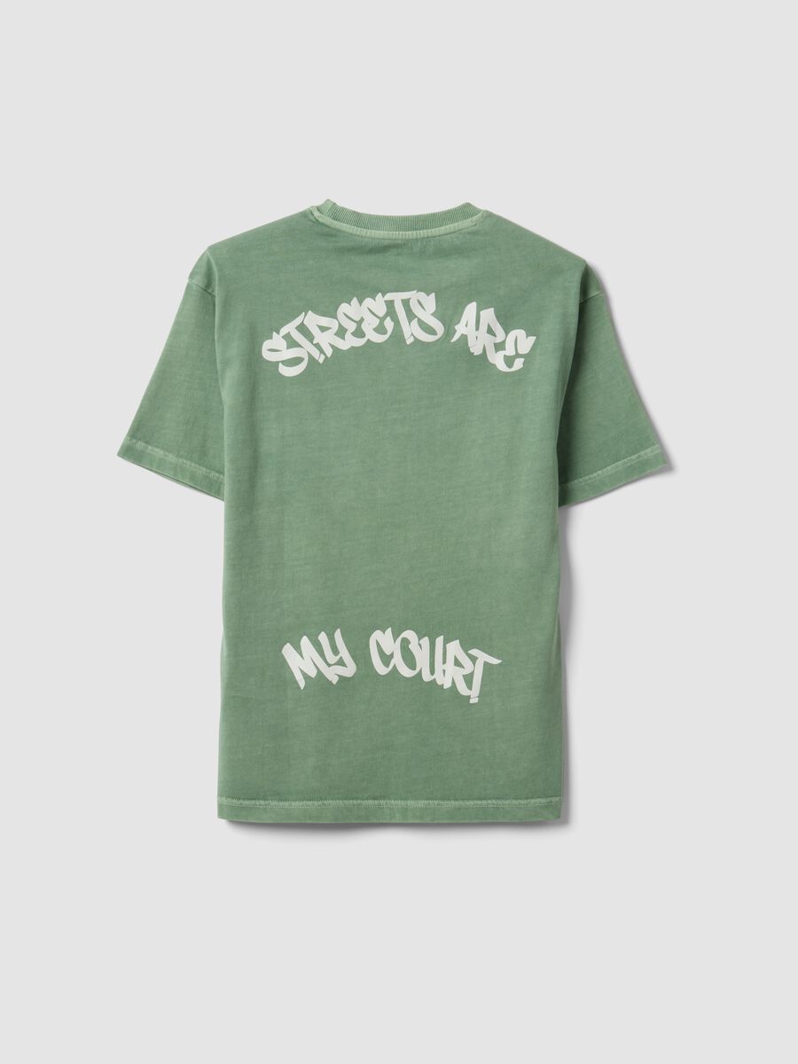 Green oversized pure cotton T-shirt with "Streets are my court" slogan for boys_4