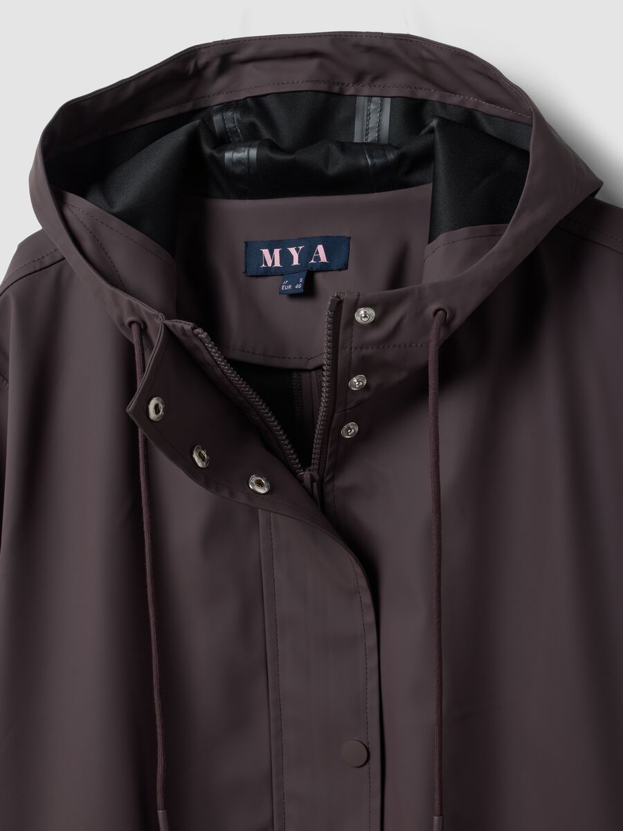 Purple rain jacket with hood, zip and popper fastening, regular fit_2