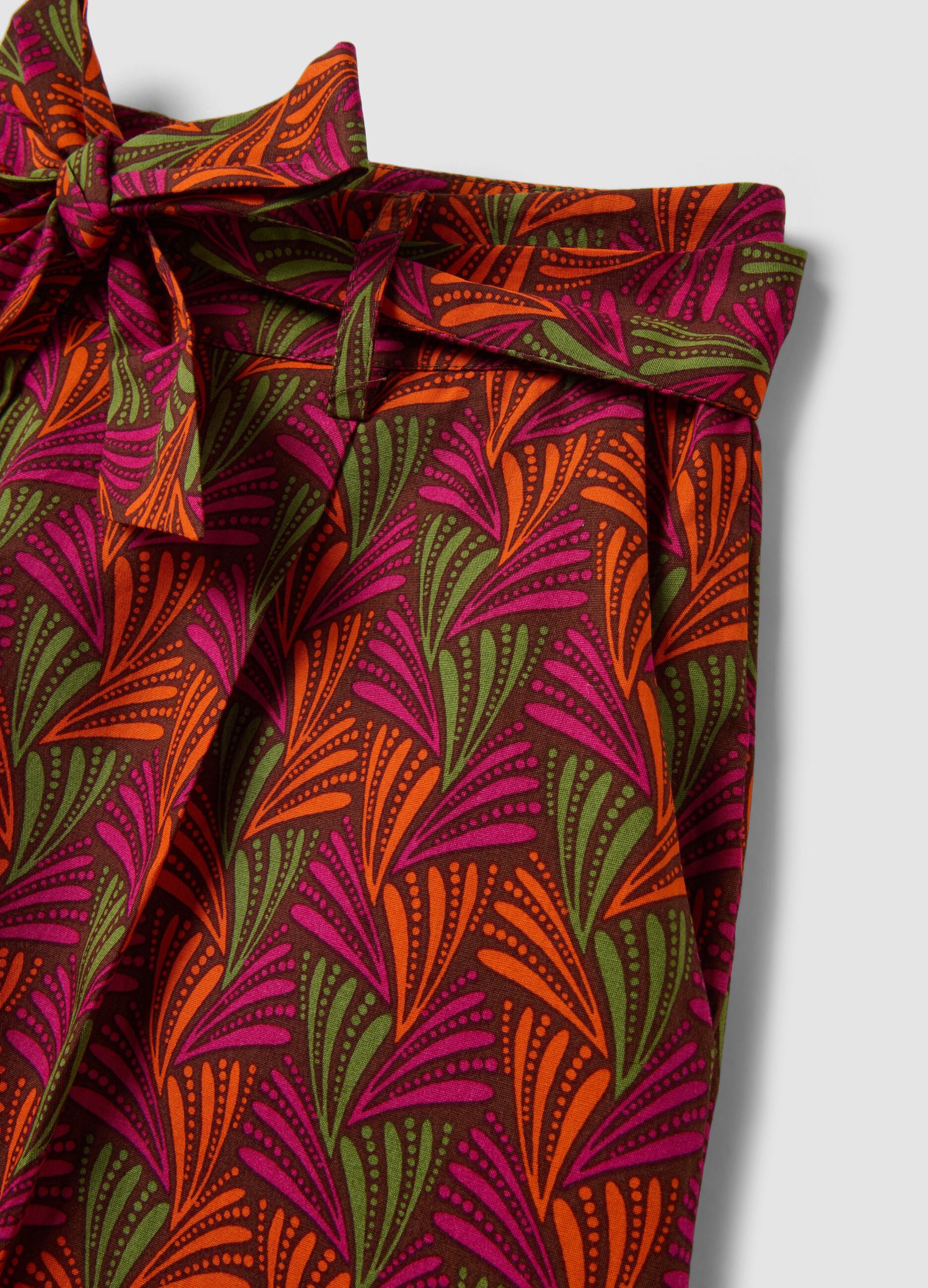 Red pure cotton printed shorts