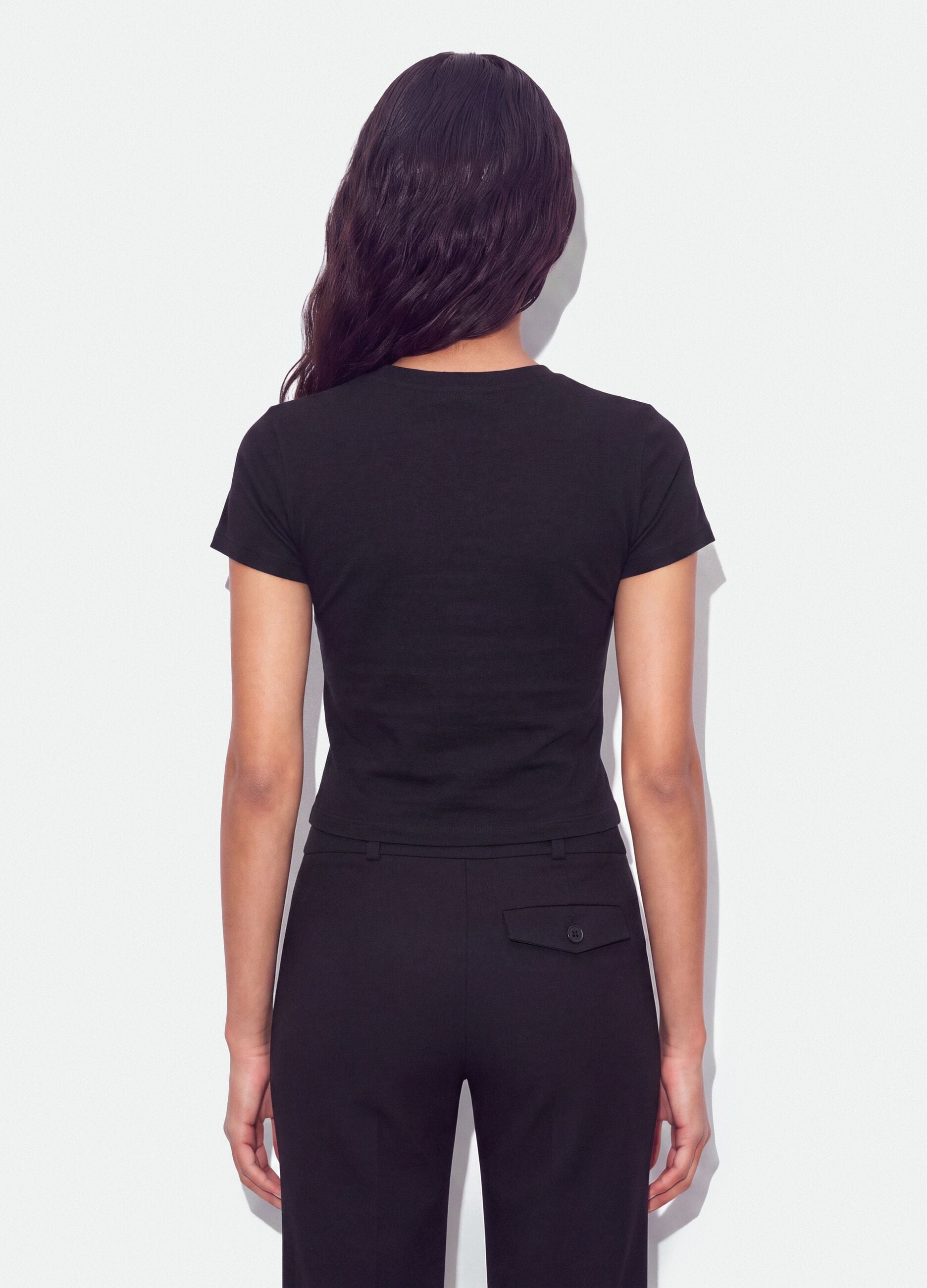 Black pure cotton crop T-shirt with crew neck and print