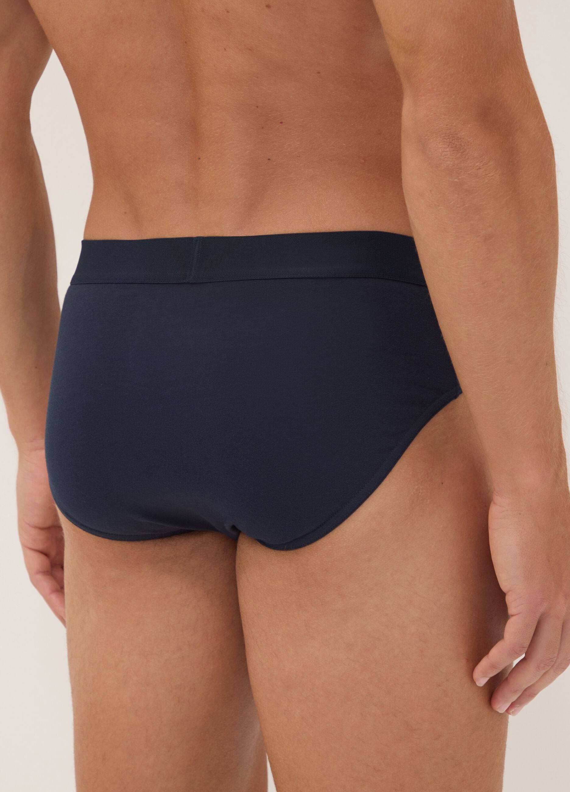 3-pack of blue and black stretch organic cotton briefs