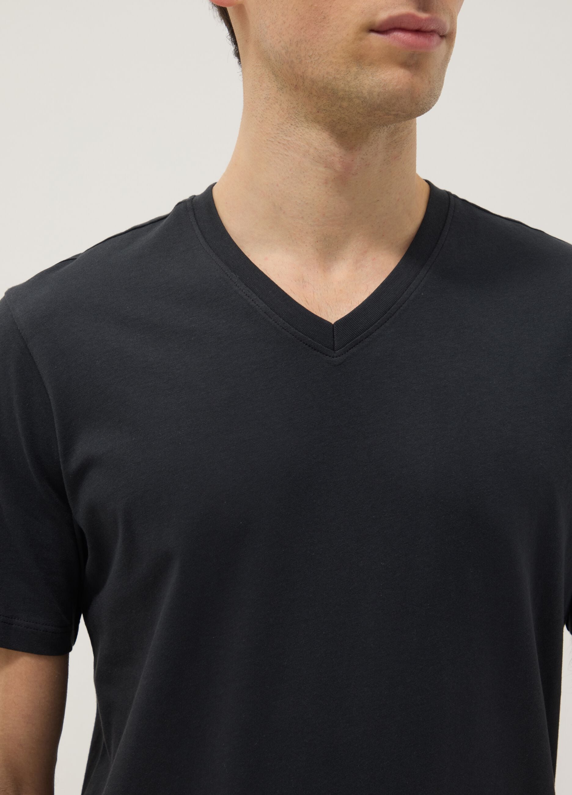 Regular fit pure cotton black T-shirt