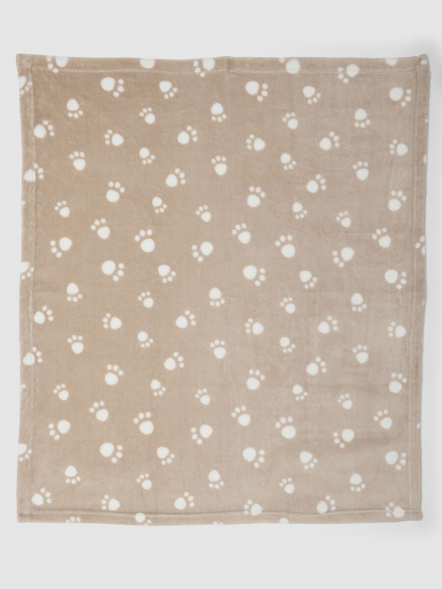 Beige baby blanket with paw-print design_1