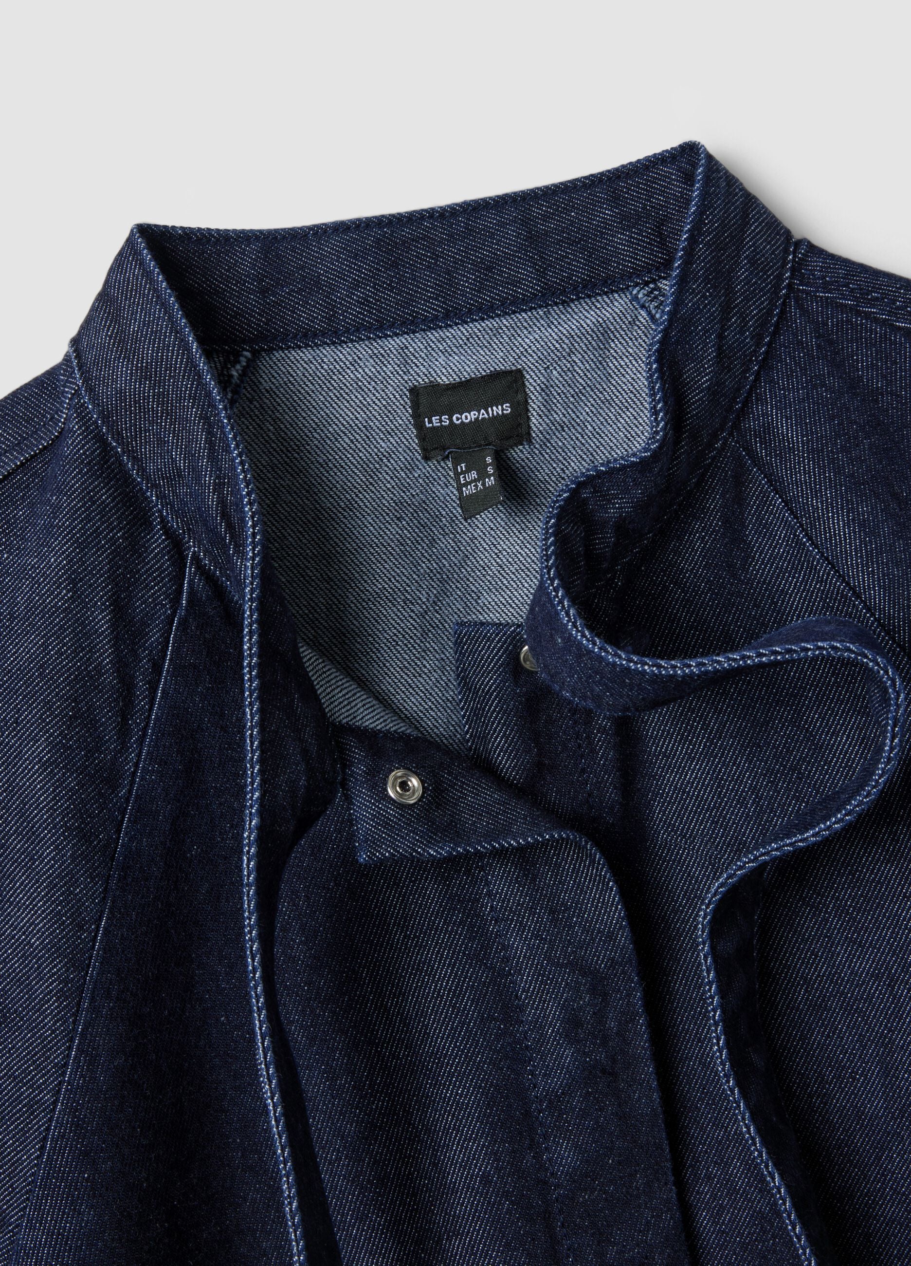 Regular-fit short-sleeved pure cotton denim shirt with tie detail