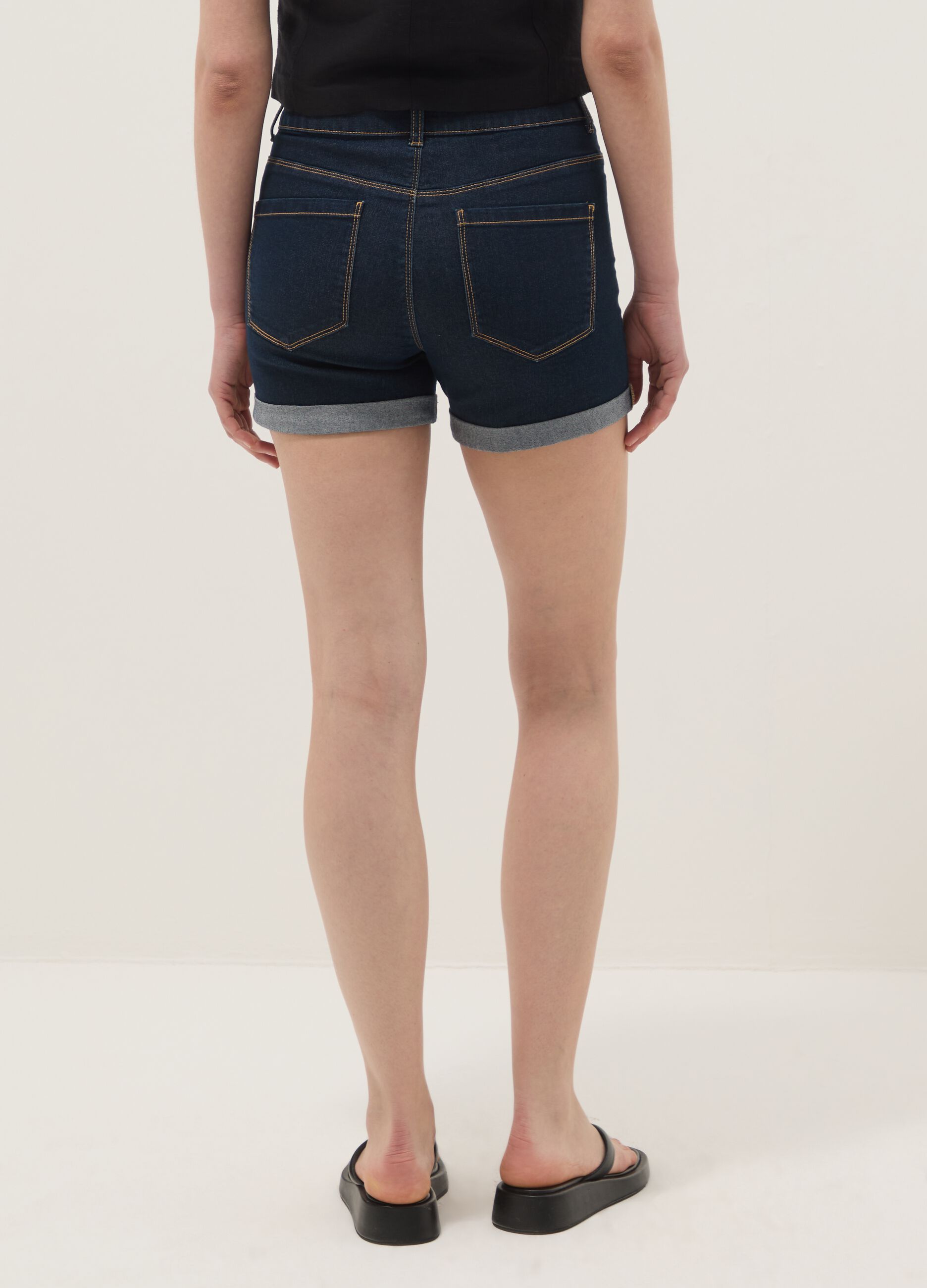 Dark blue stretch cotton denim shorts, regular fit