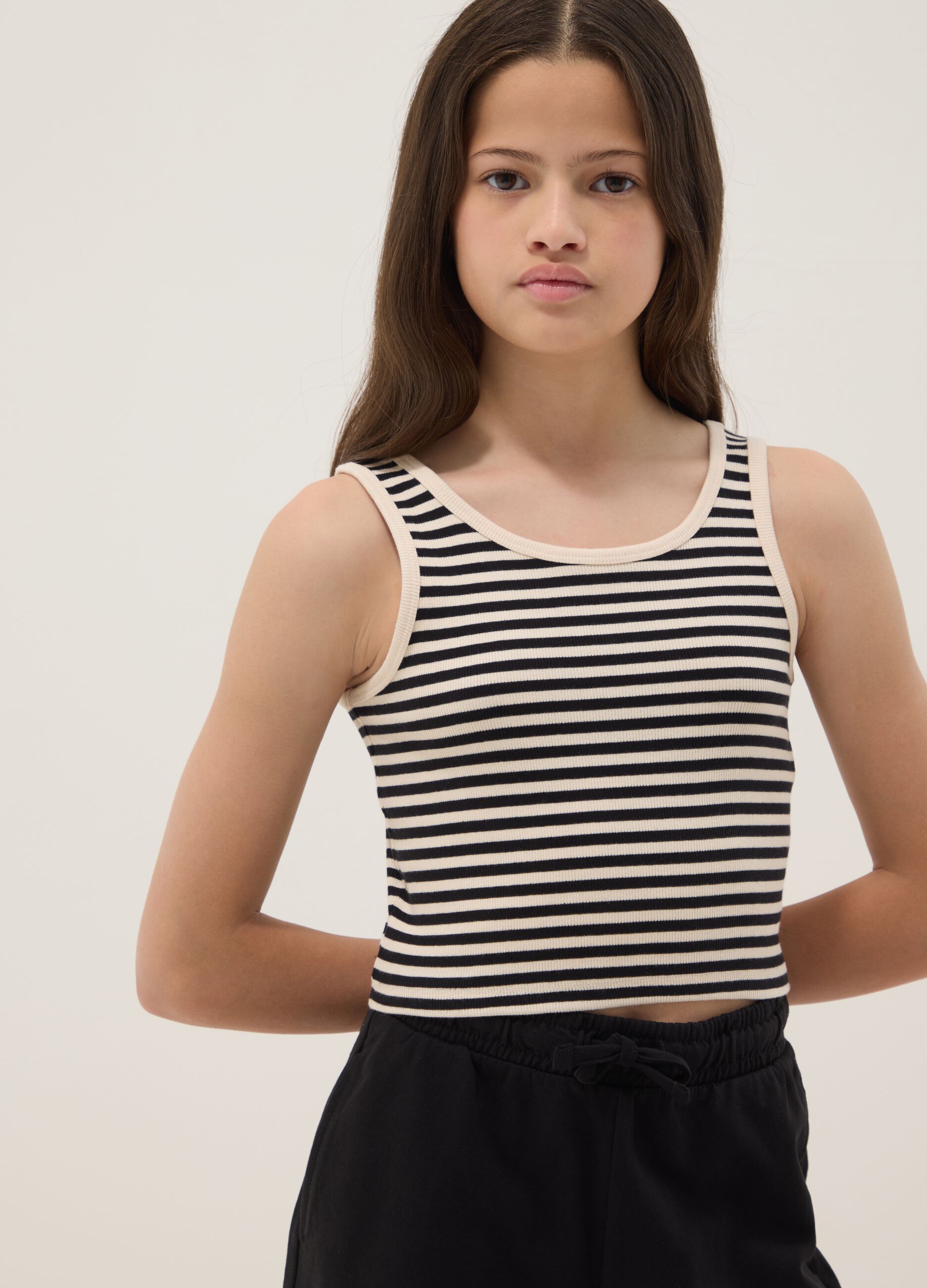 Girls&rsquo; black and beige fitted stretch-cotton set