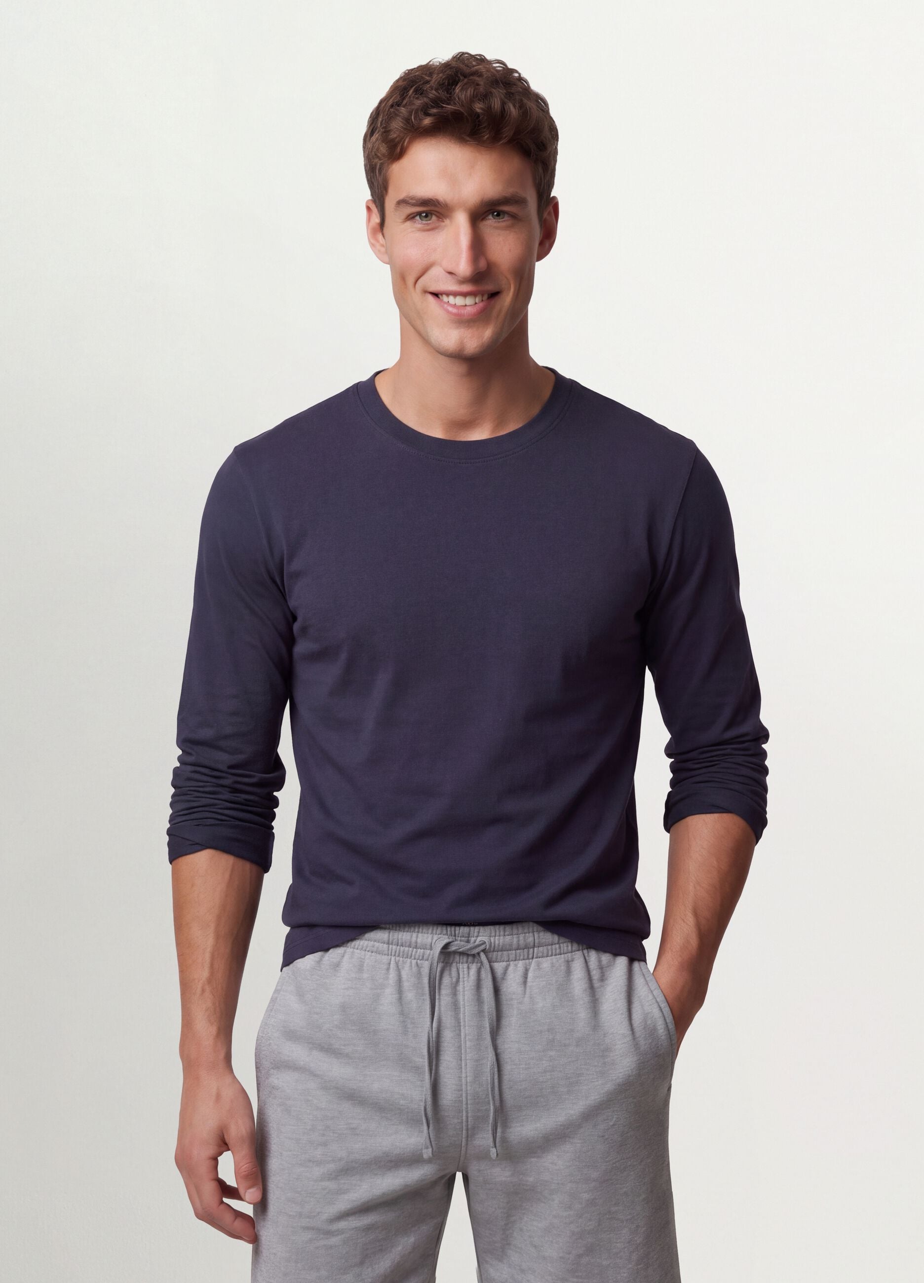 Grey long-sleeve crew-neck T-shirt in pure organic cotton