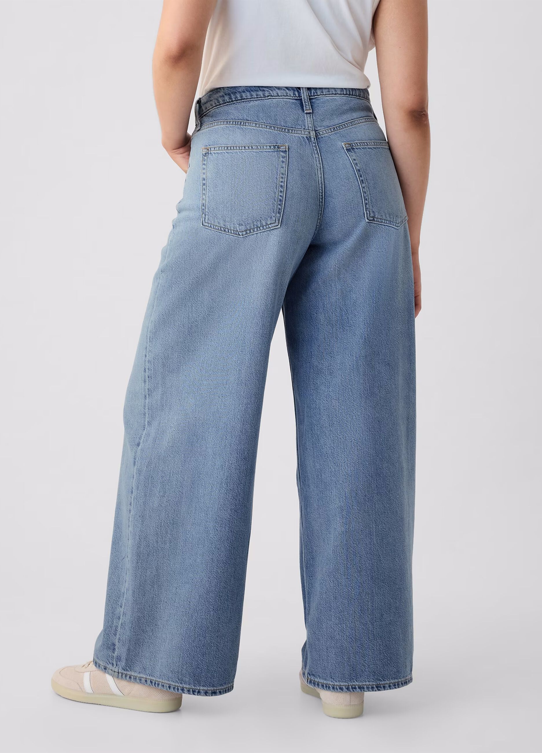 Regular-rise baggy-fit jeans