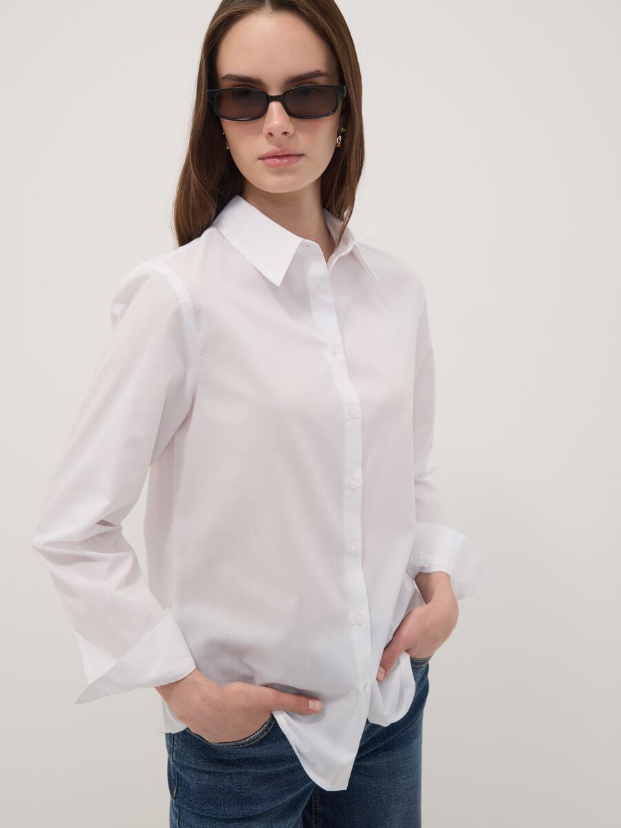 White long-sleeve slim-fit shirt_0