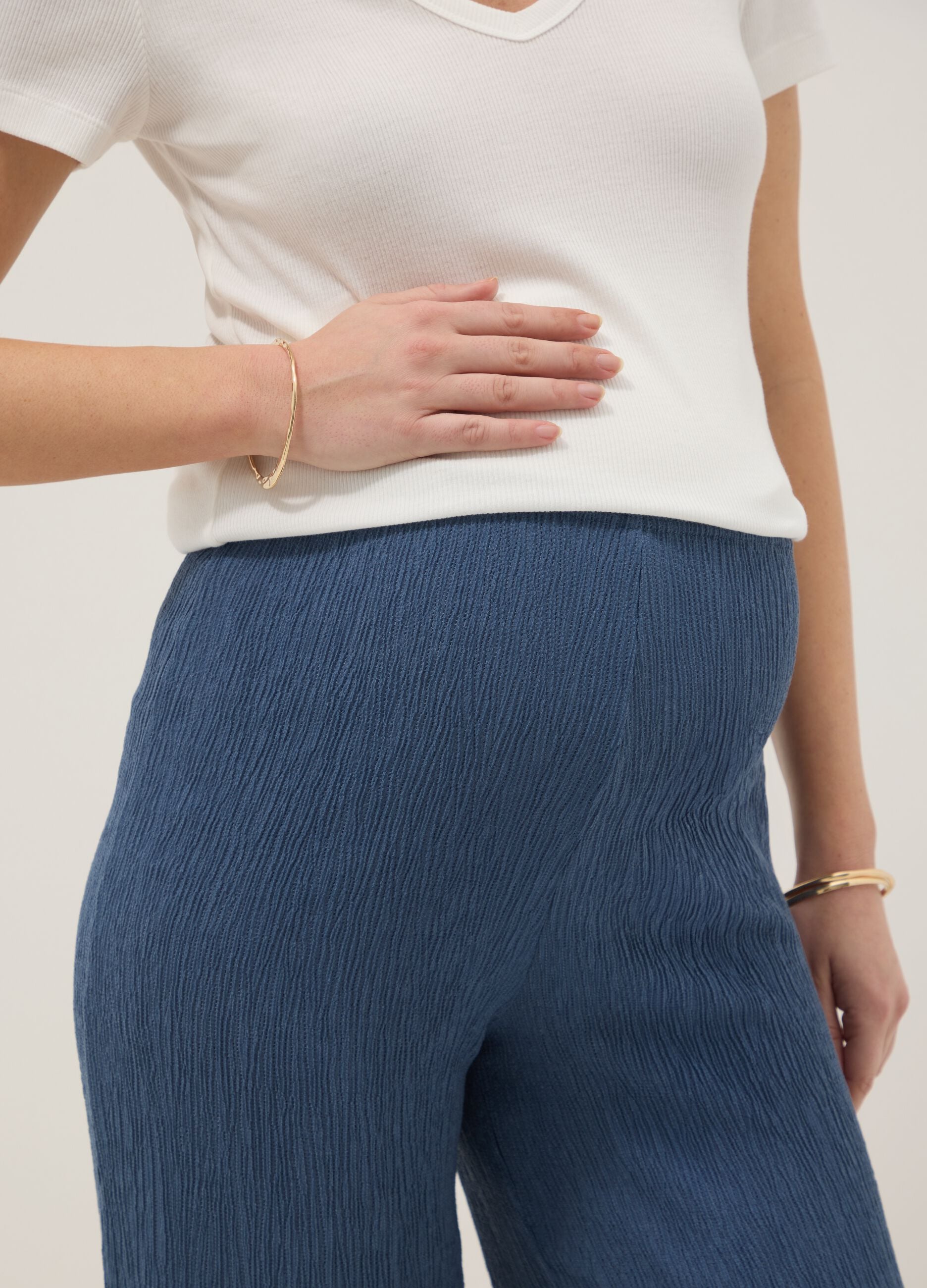 Blue relaxed fit maternity trousers in stretch viscose