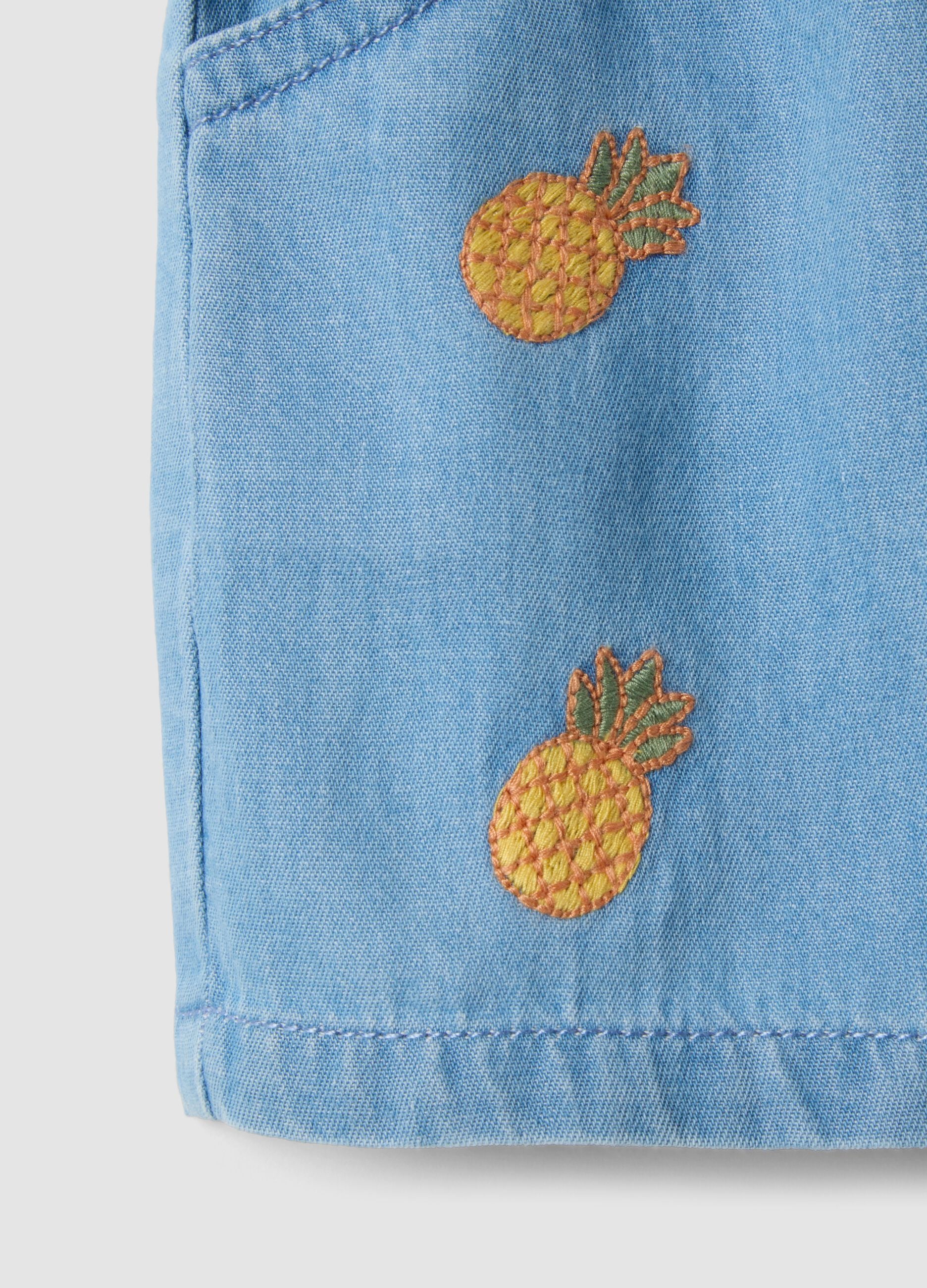 Sky-blue pure cotton shorts with embroidery