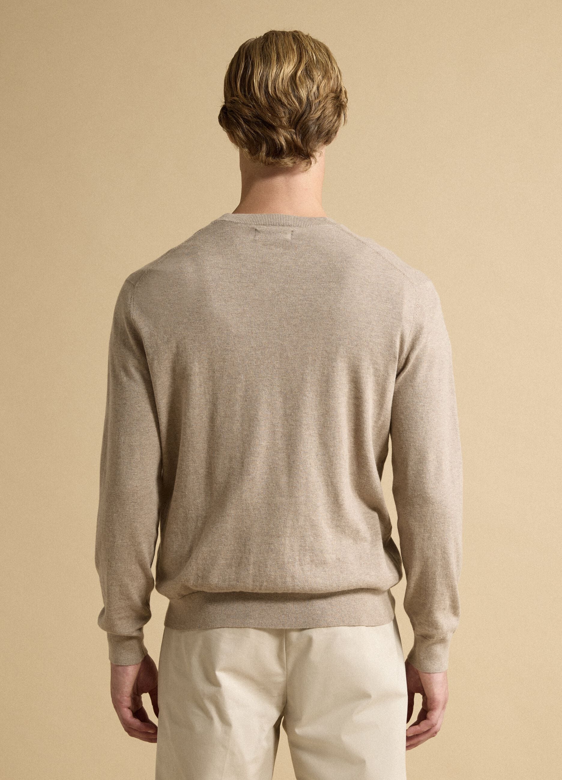Beige crew-neck jumper in cotton and cashmere blend, regular fit