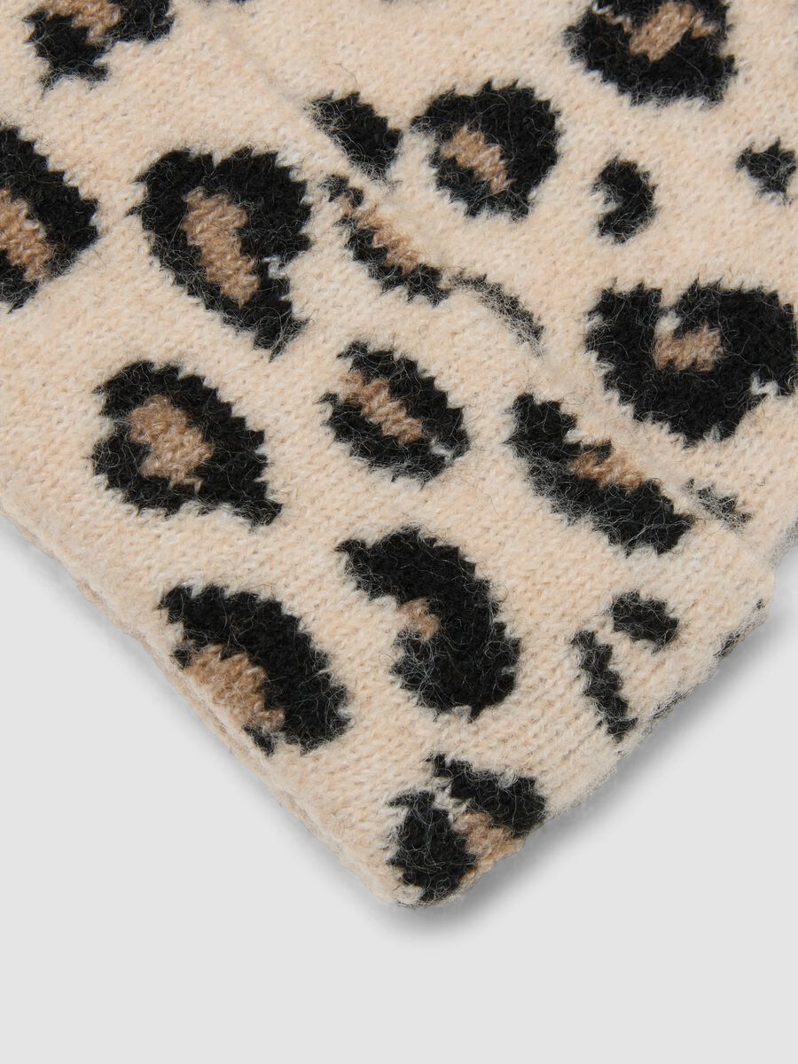 Beige stretch wool hat with animal print_1