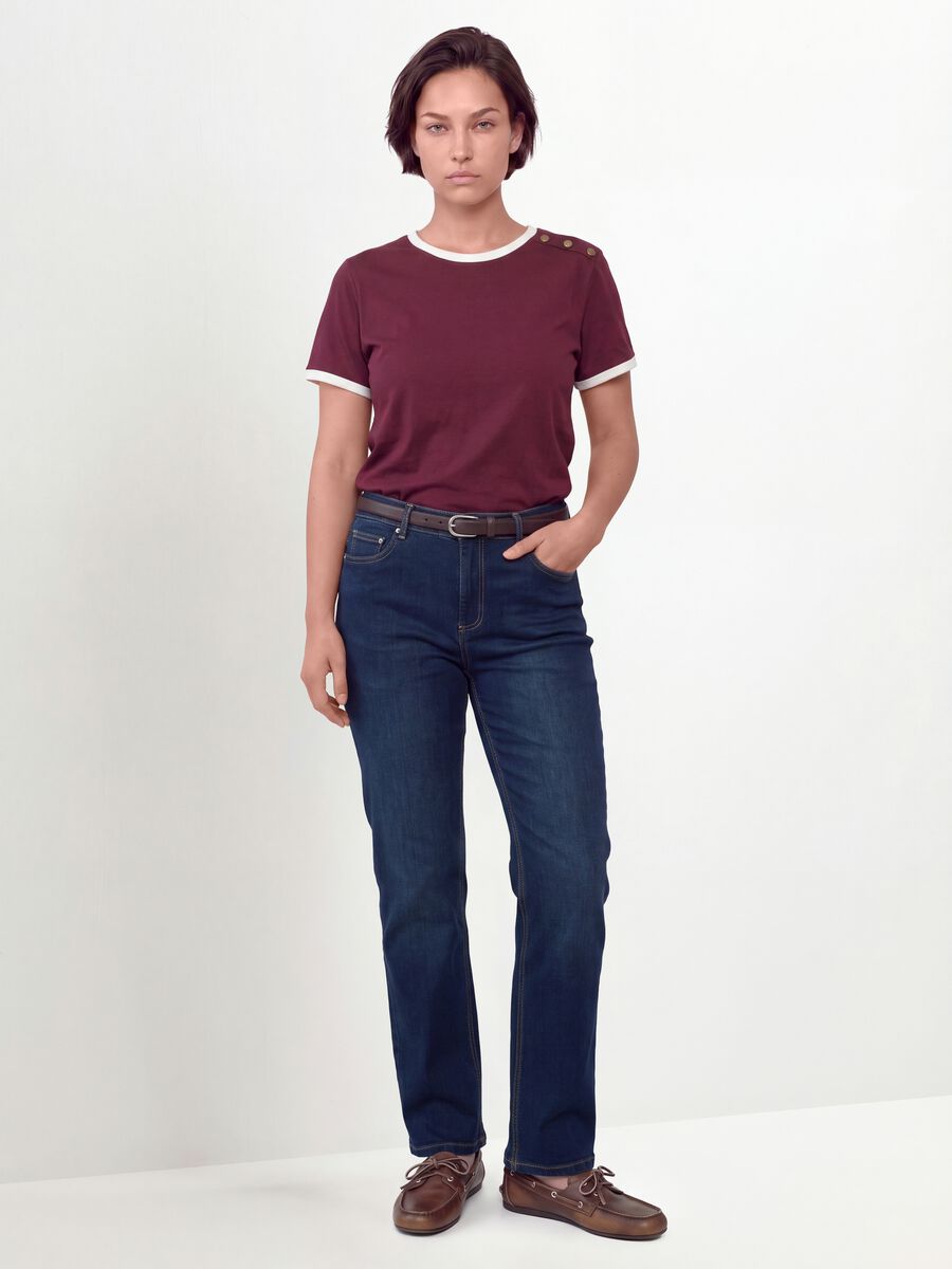 Red pure cotton T-shirt with buttons, regular fit_2