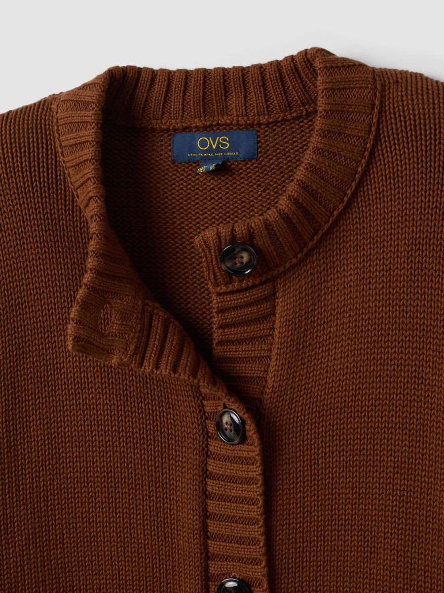 Brown pure cotton crew-neck cardigan with buttons, regular fit_5