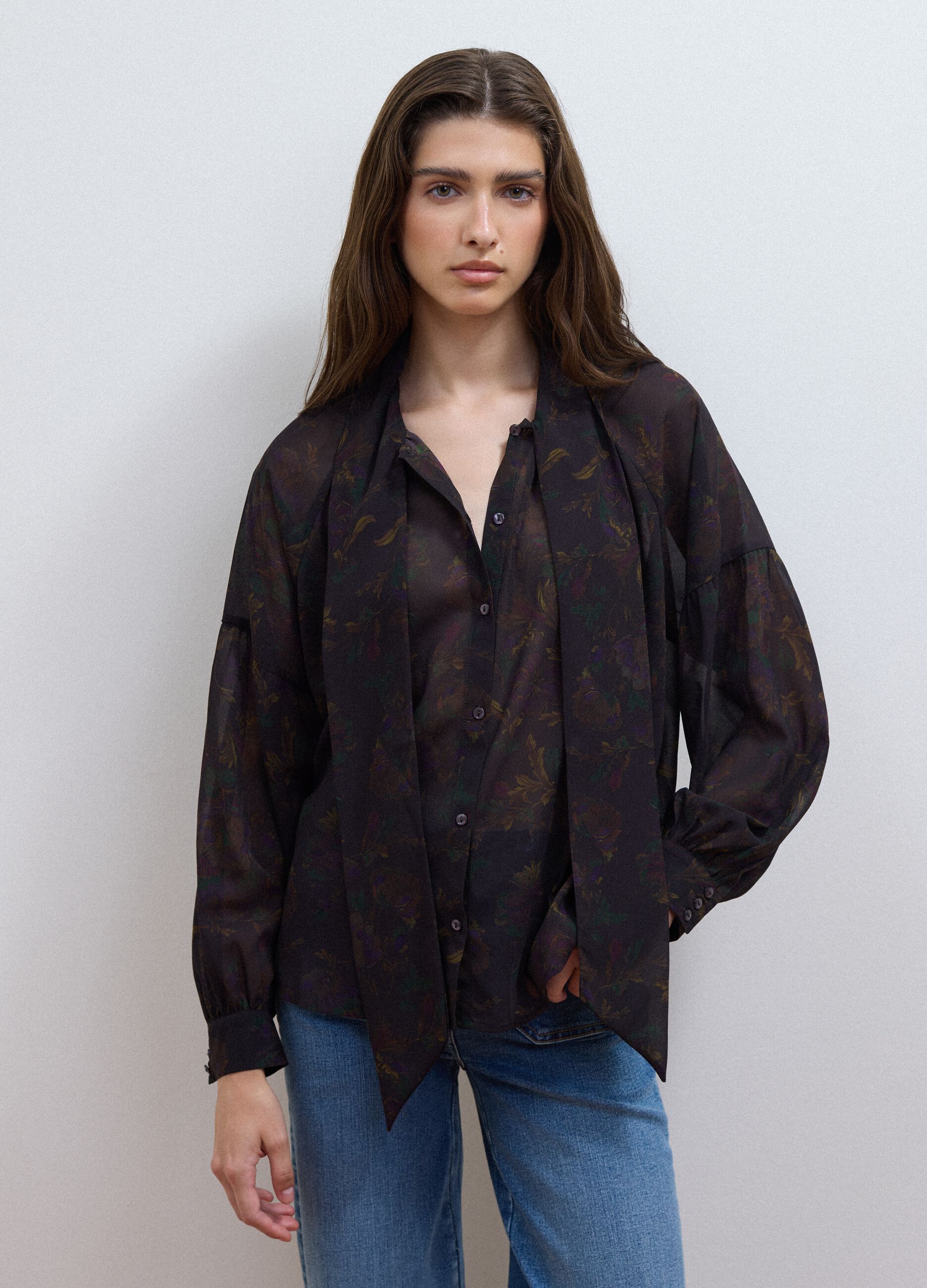 Black floral-print shirt with neck bow