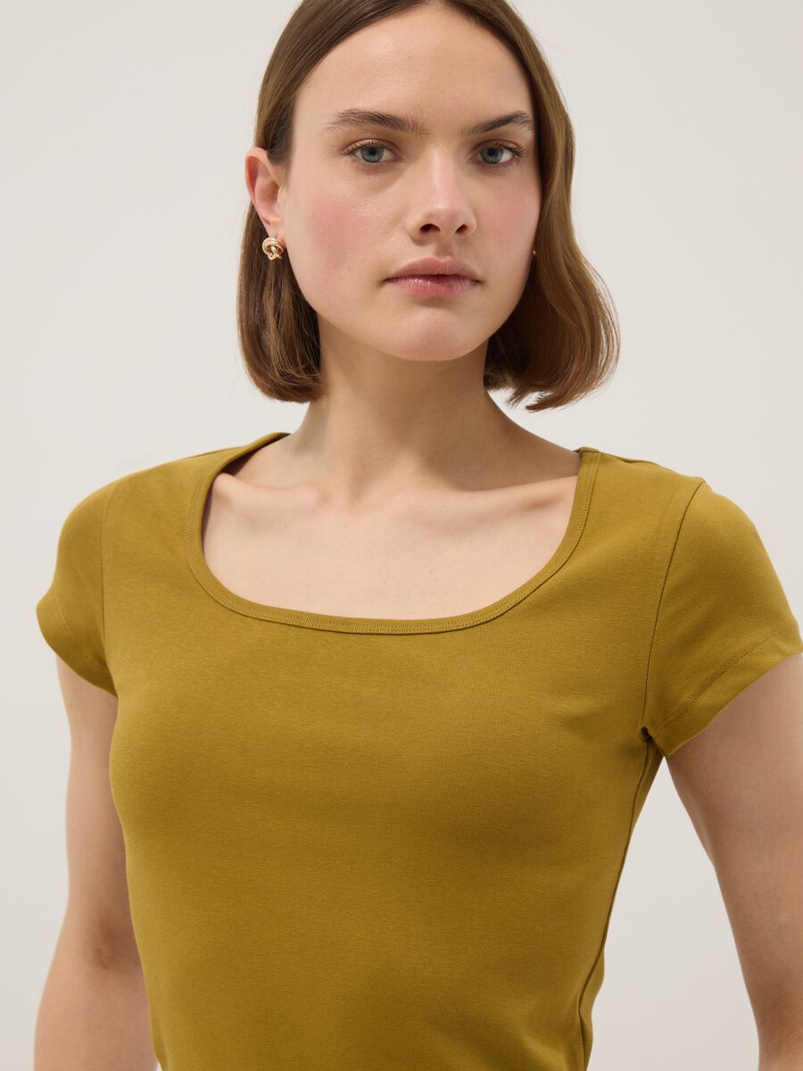Green fitted stretch cotton T-shirt with square neckline_1