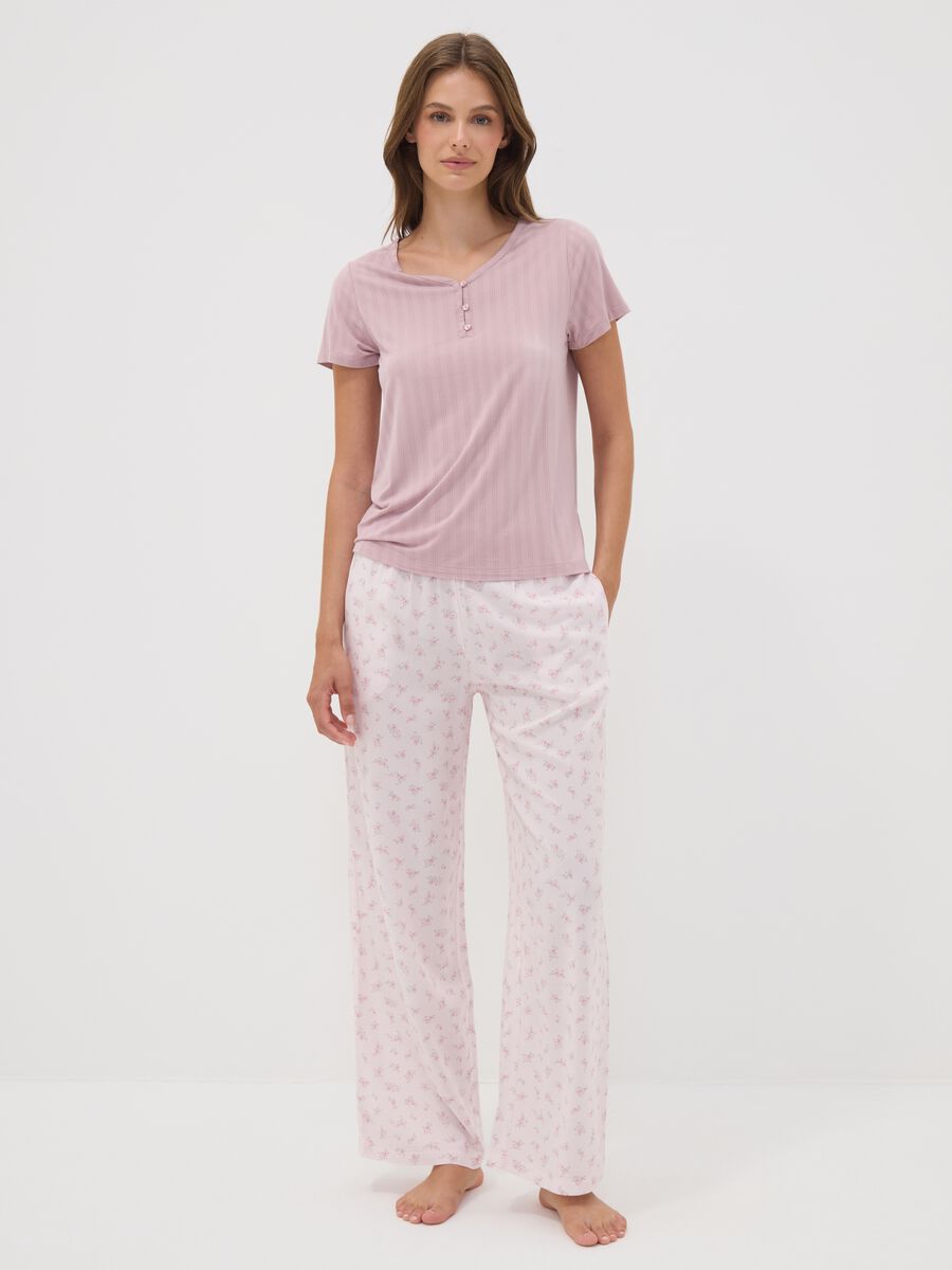 Purple stretch viscose pyjama T-shirt with V-neck_1