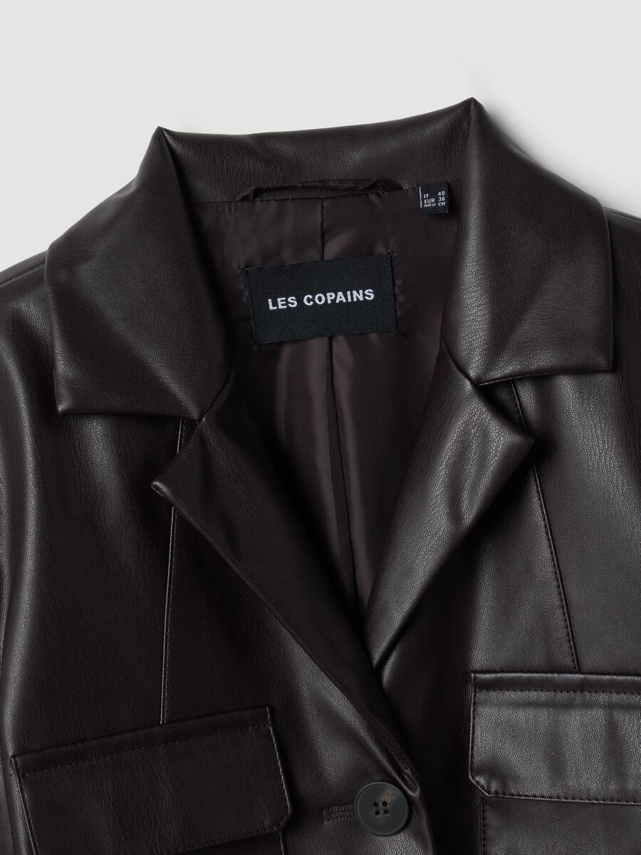 Black slim-fit blazer with classic lapels_5