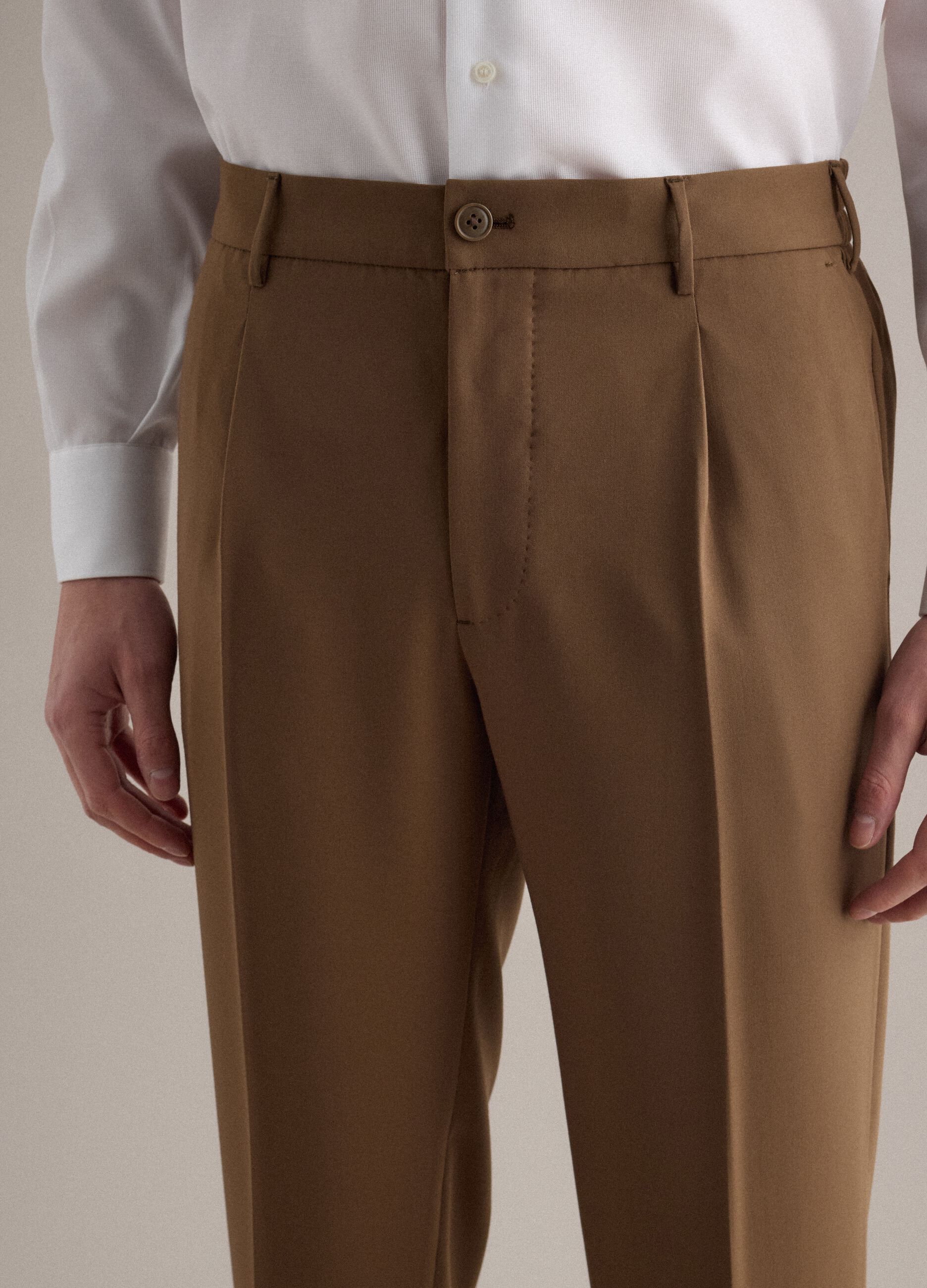 Brown slim fit elegant trousers with elastic waistband