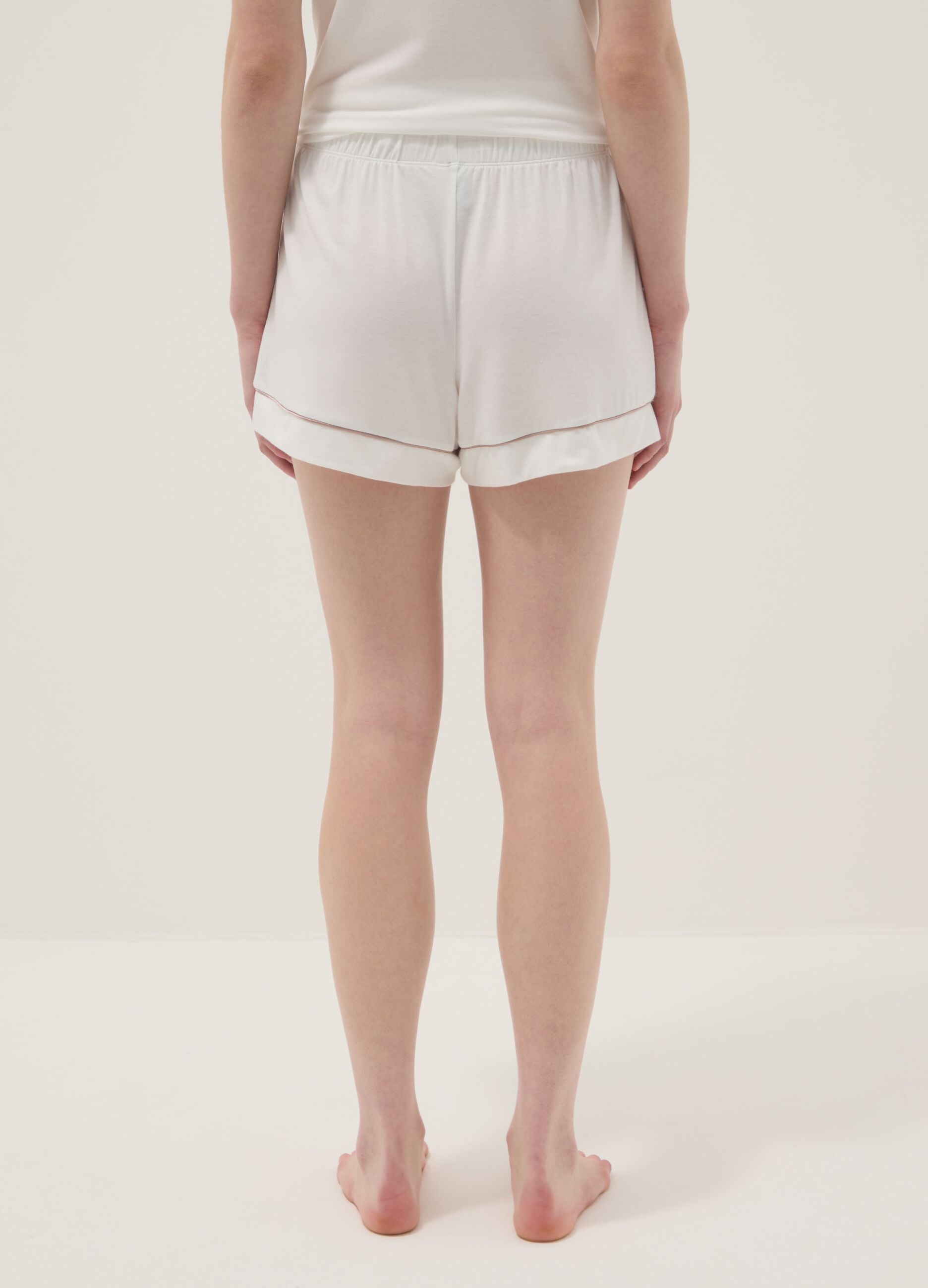 White stretchy viscose blend pyjama shorts regular fit