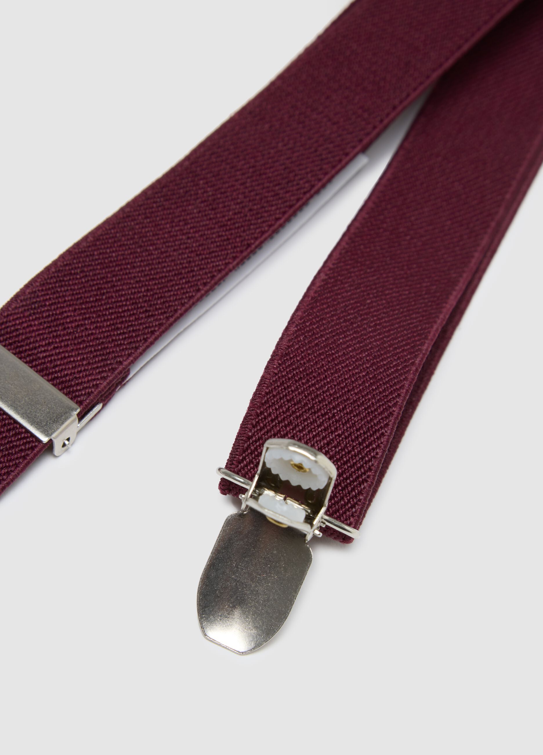 Red braces with adjustable fastening