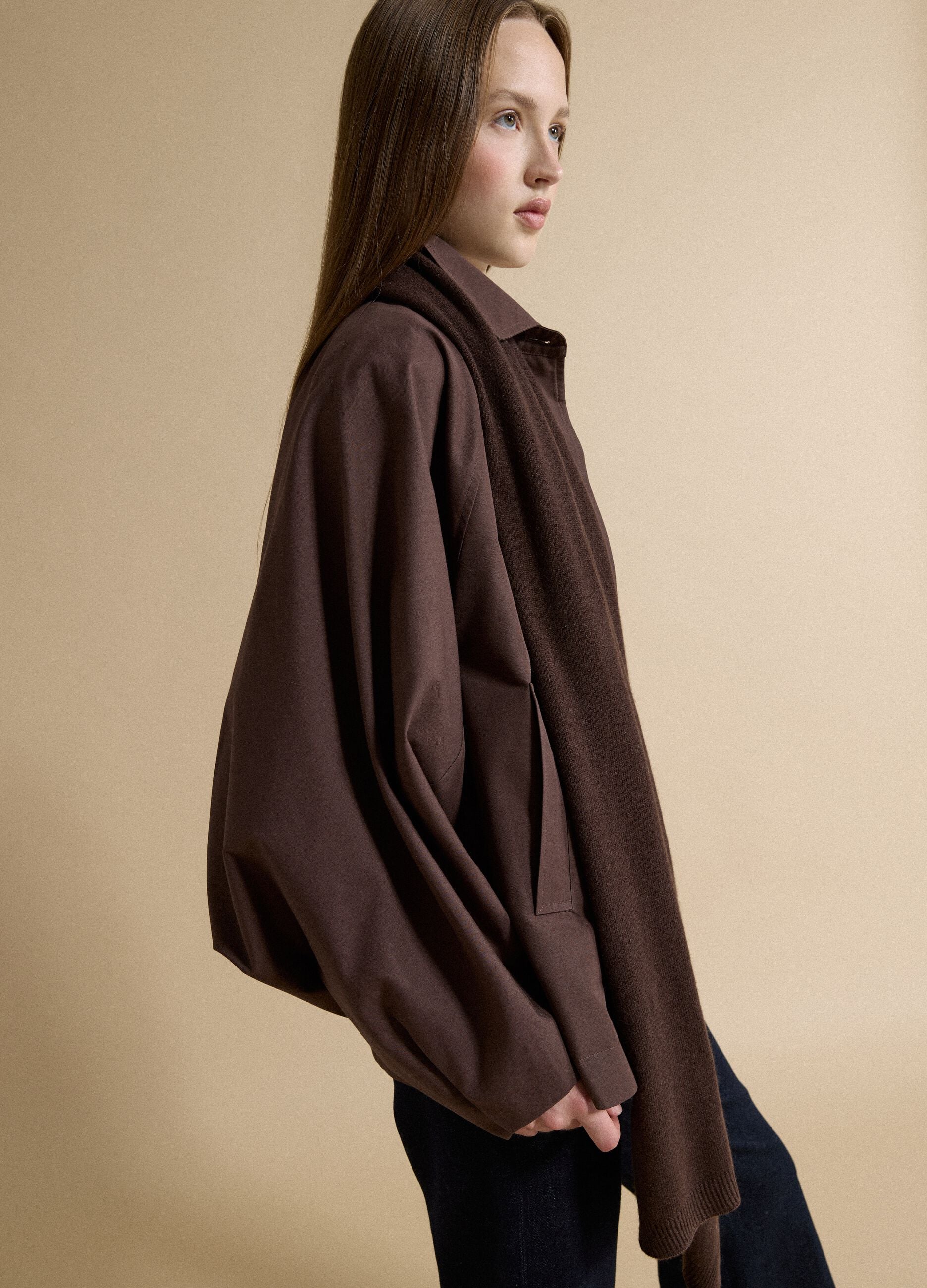 Short brown cotton-blend trench coat with shirt collar