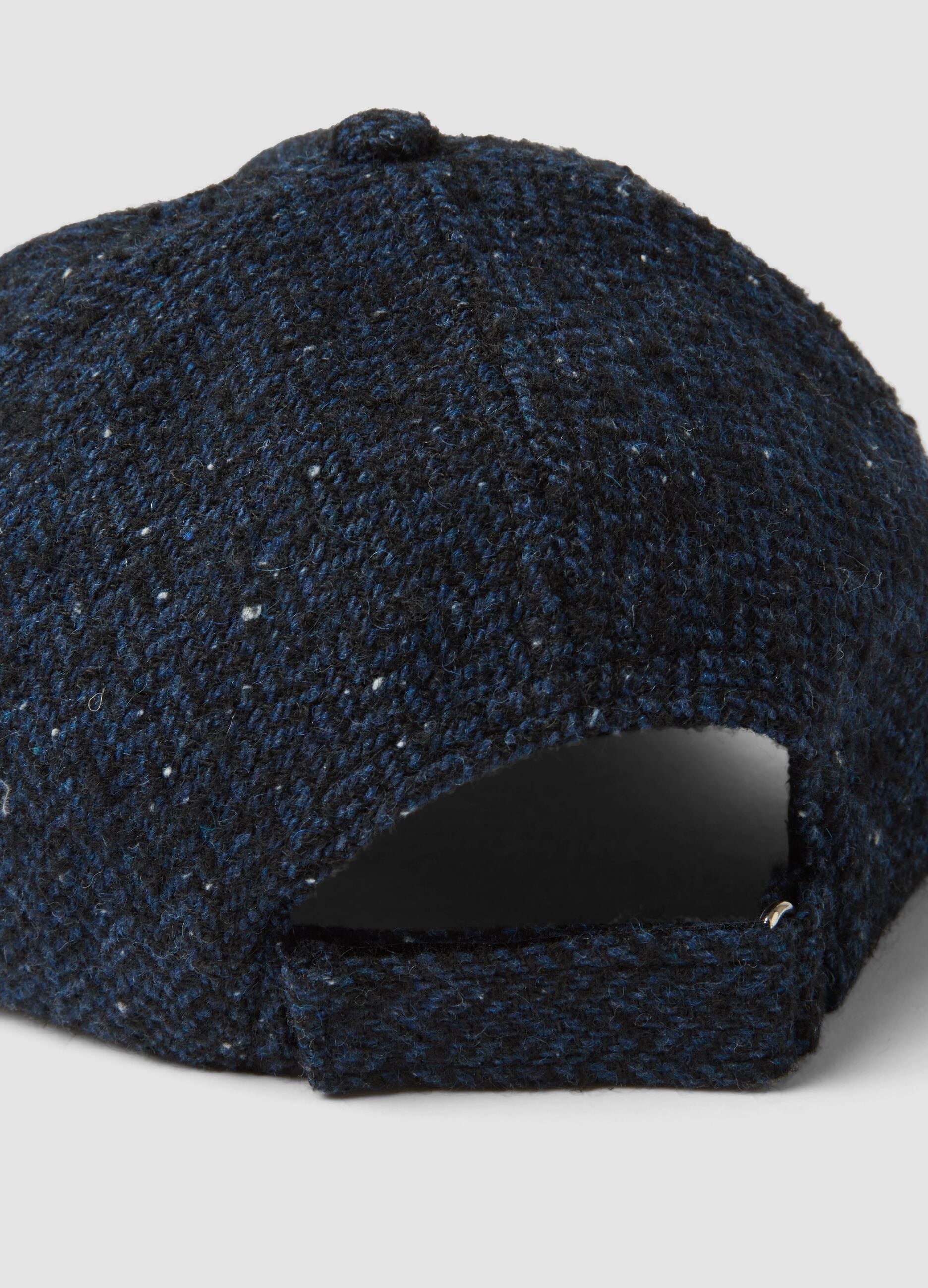 Blue baseball cap in wool and viscose blend