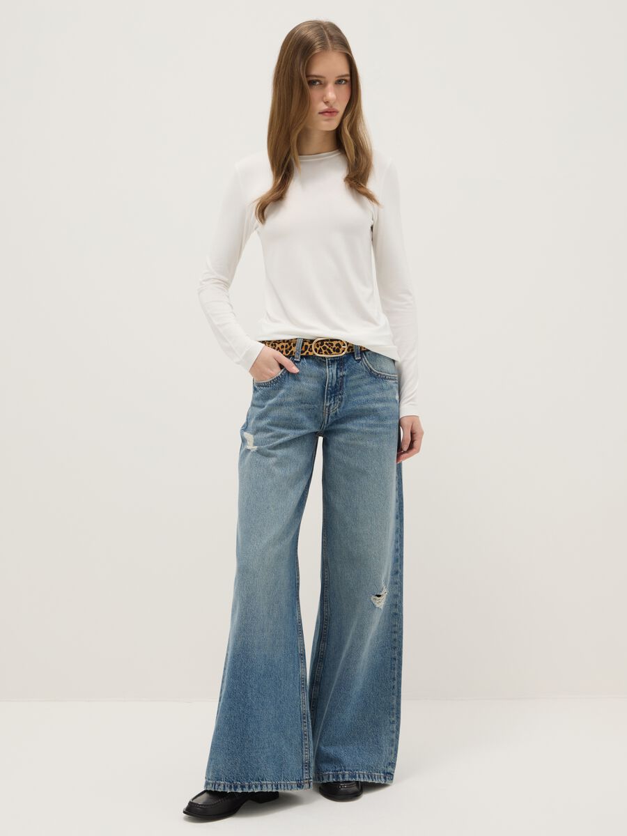 Wide leg blue cotton jeans with rips_0
