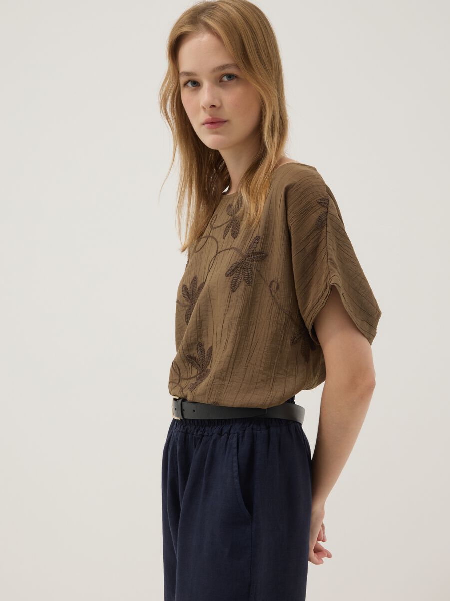 Brown viscose-blend blouse with floral embroidery_1