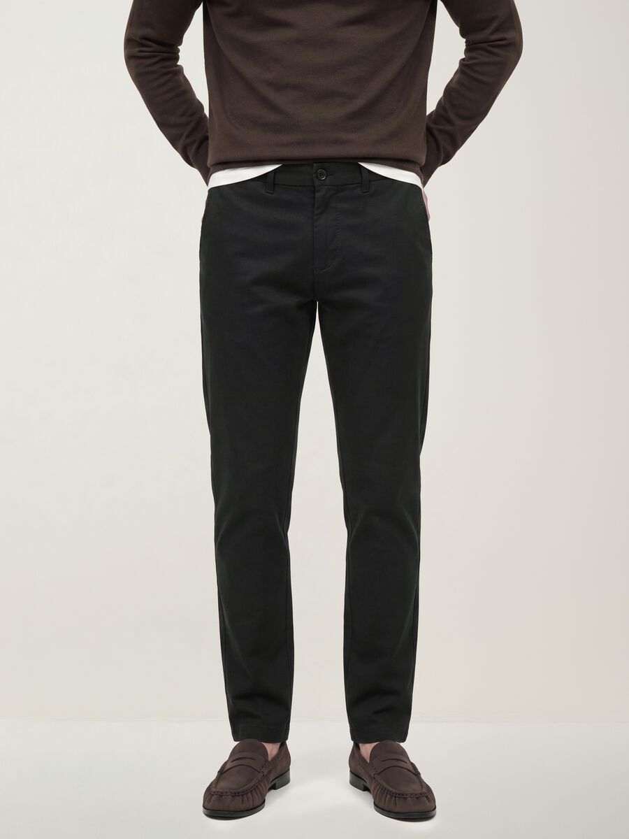 Black slim-fit chino trousers in lyocell and stretch cotton_1