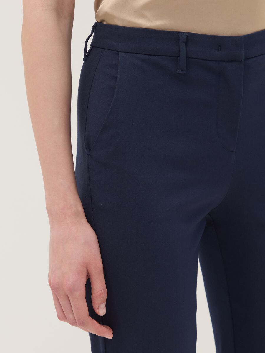 Blue slim-fit stretch viscose chino trousers_3