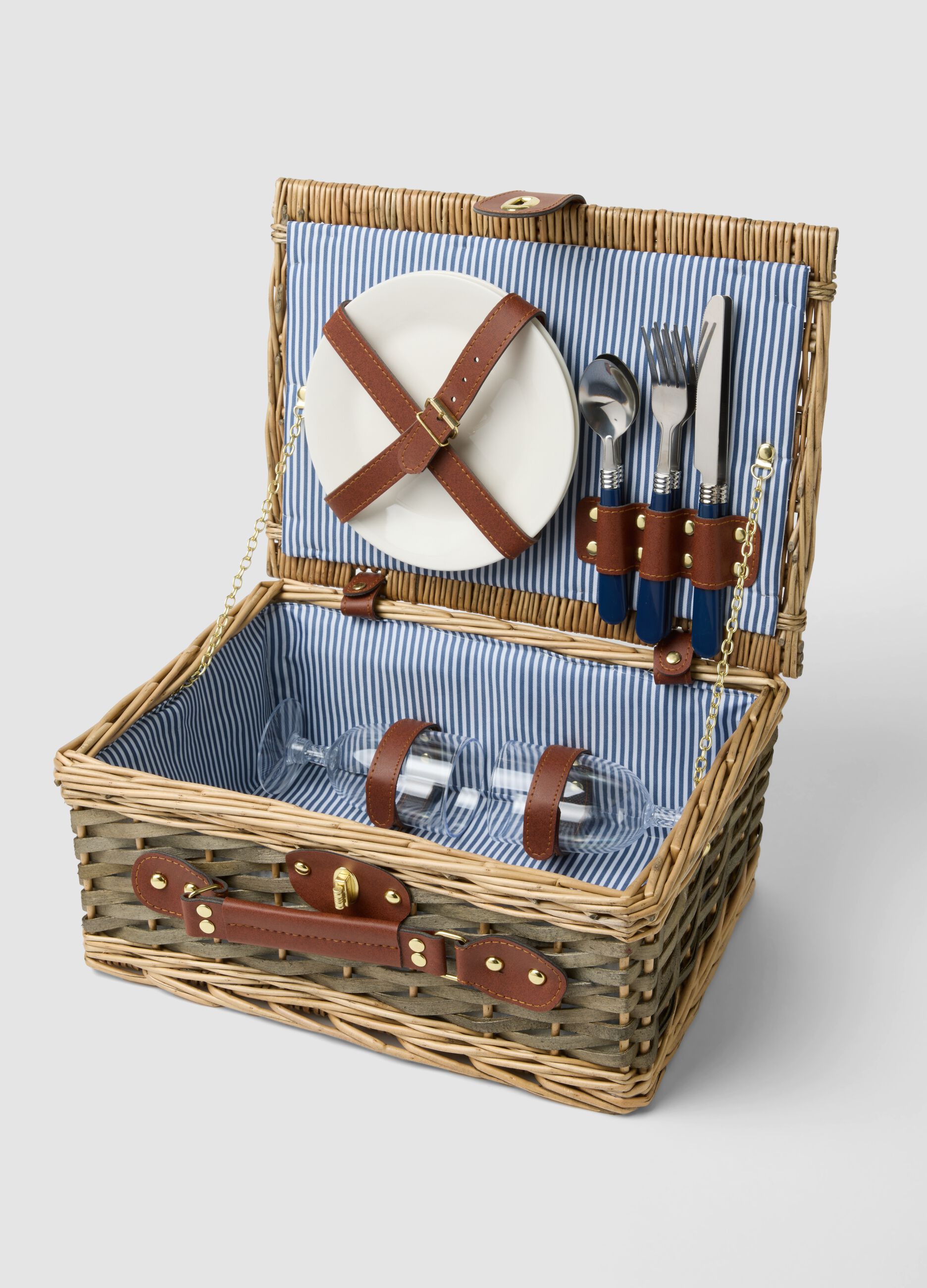Brown picnic basket with striped lining