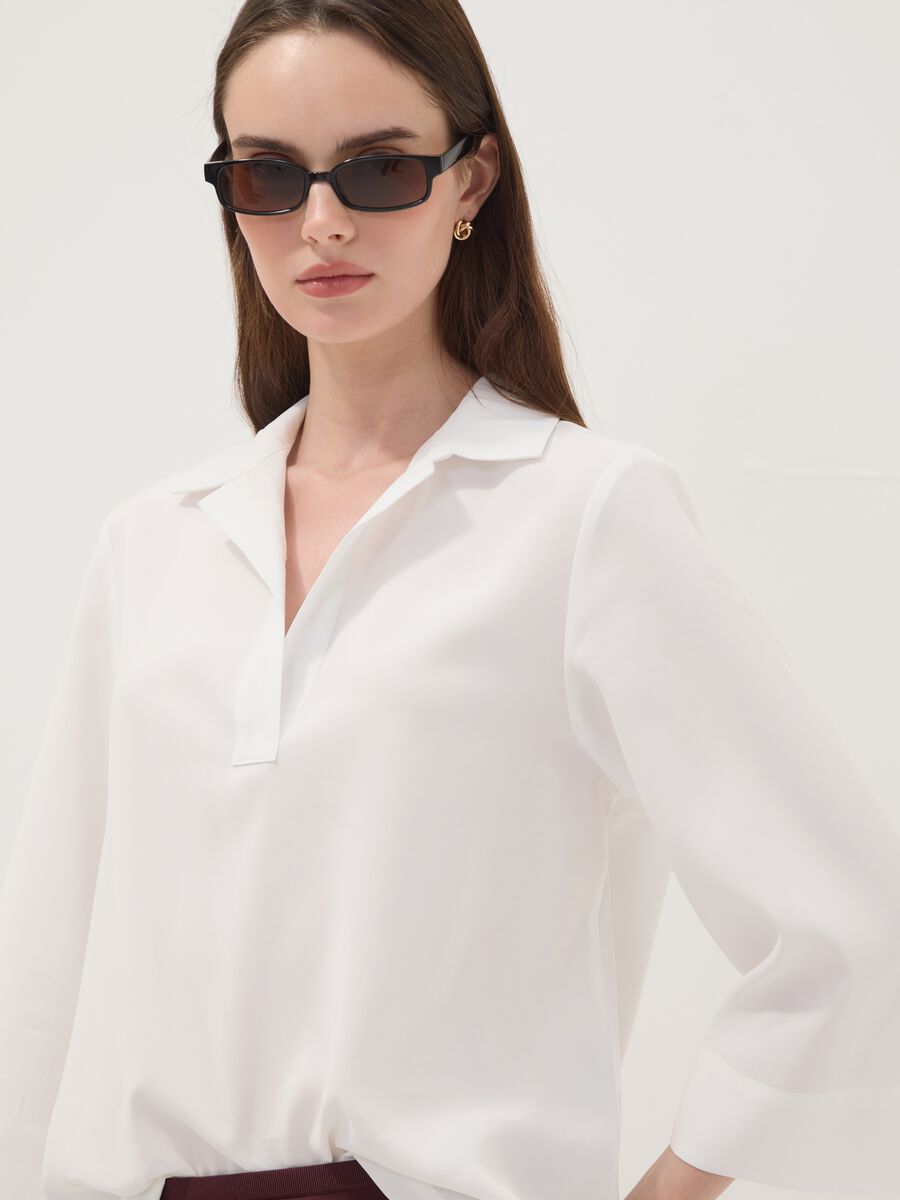 White viscose-blend shirt with classic collar_0