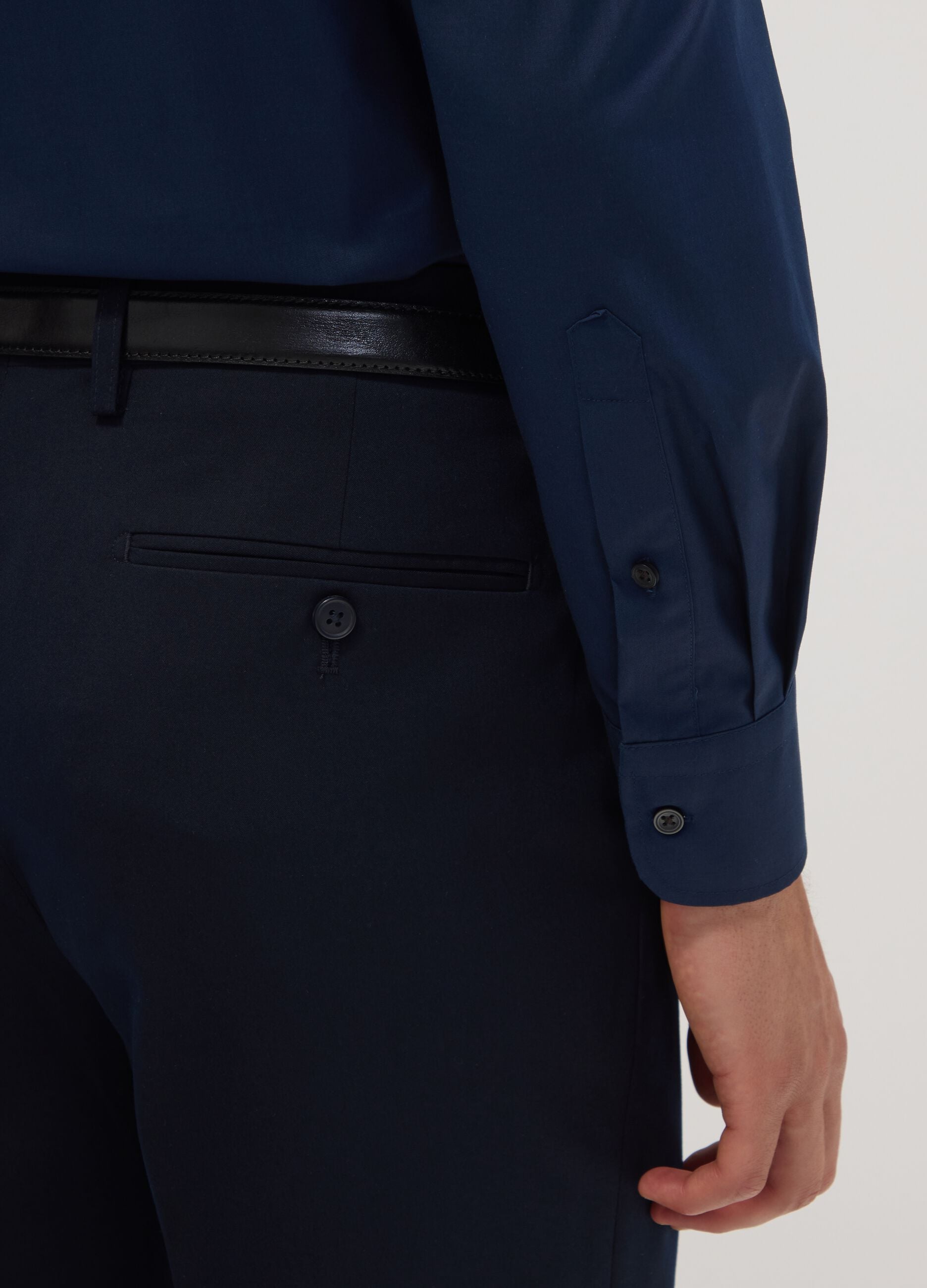 Blue regular-fit shirt with button-down collar, easy-iron