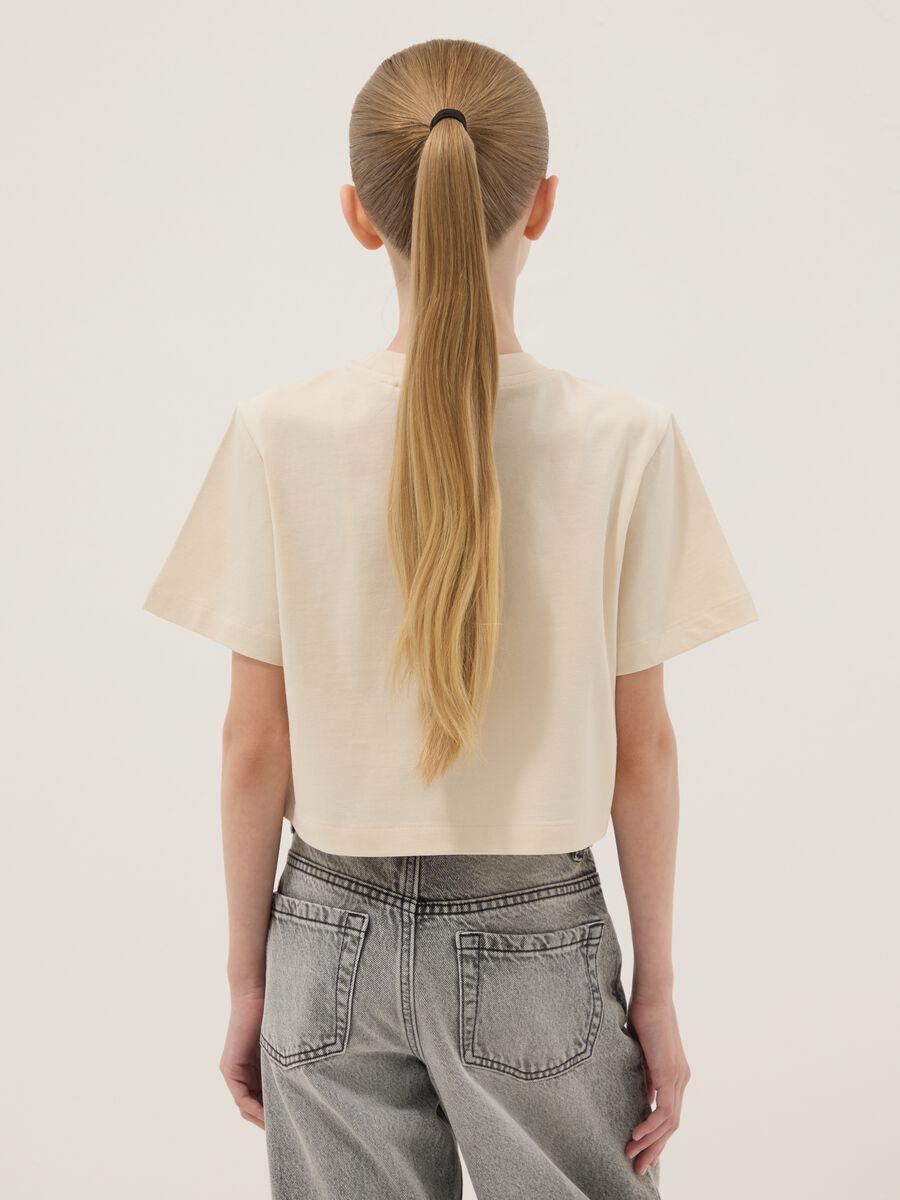 T-shirt beige a maniche corte in cotone organico_1