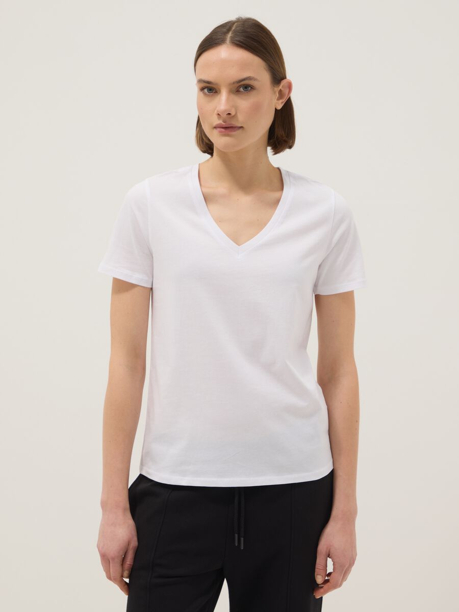 White pure cotton V-neck regular fit T-shirt_0