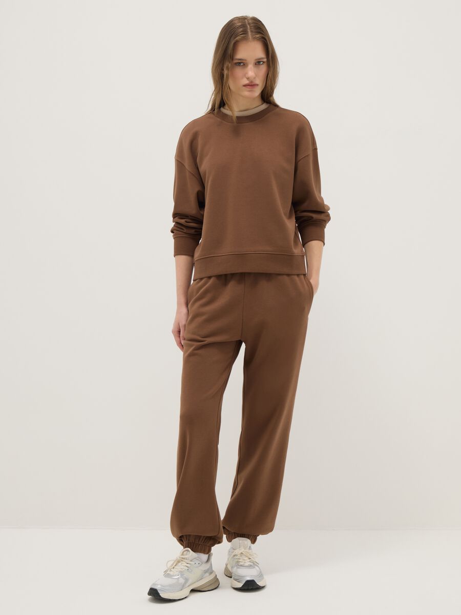 Felpa marrone girocollo regular fit_1