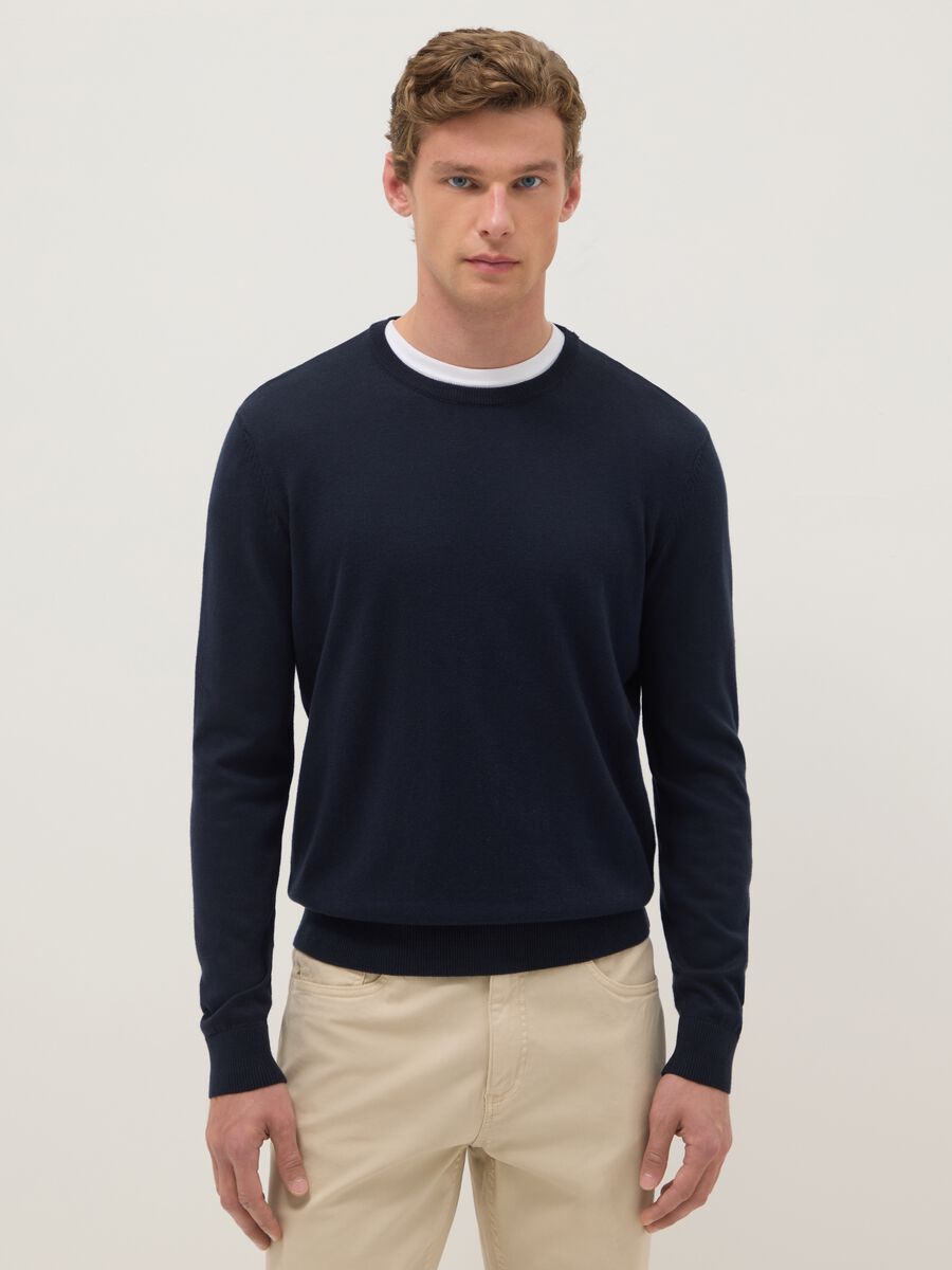 Blue crew neck pullover in cotton blend regular fit_0