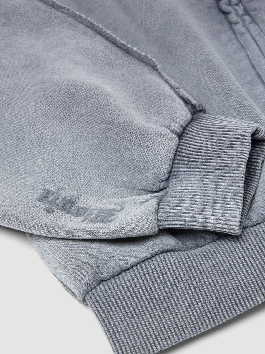 Sun-Faded Full-Zip Hoodie in Vintage Grey_6
