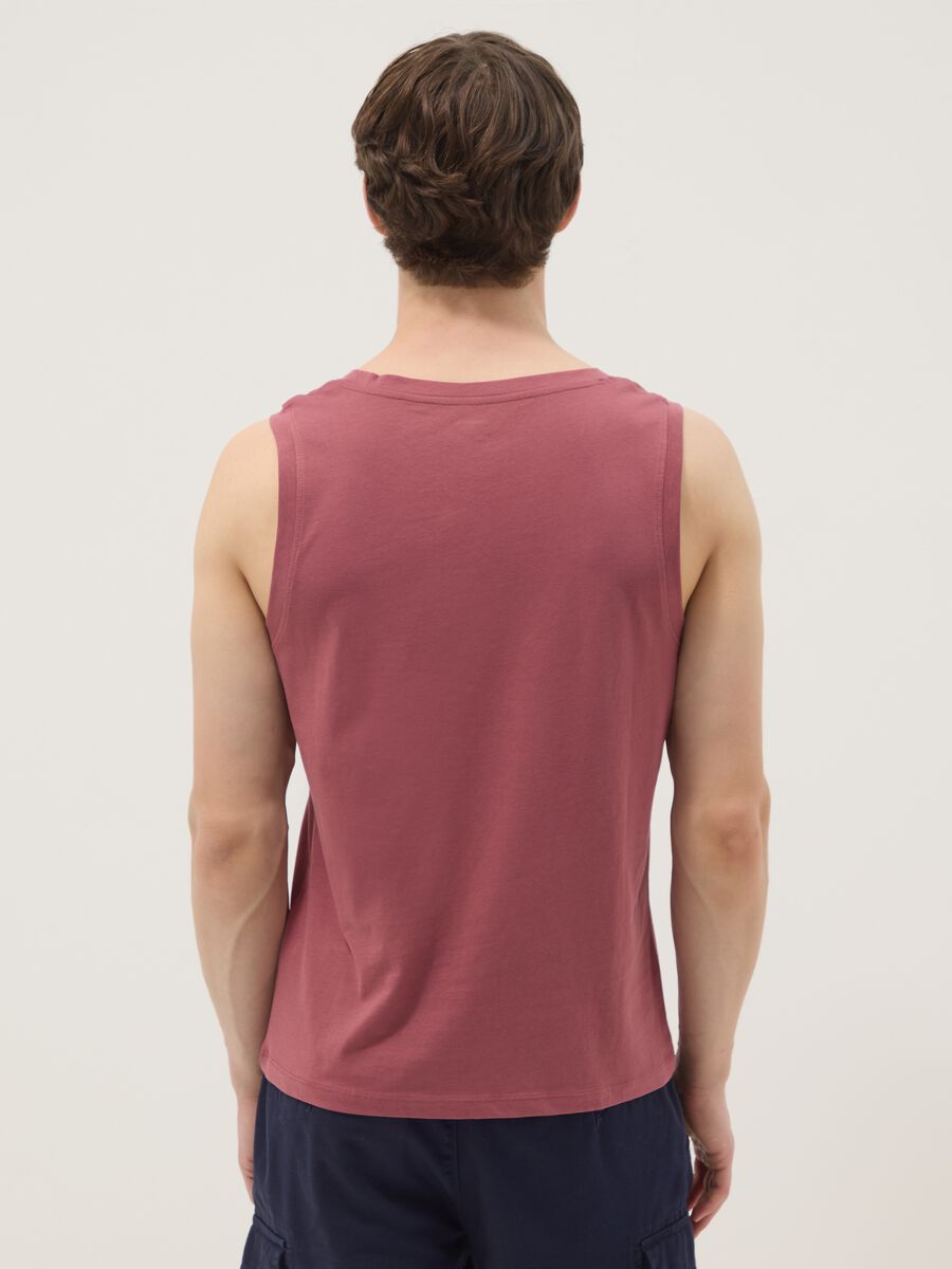 Red crew-neck vest top in pure cotton, regular fit_3