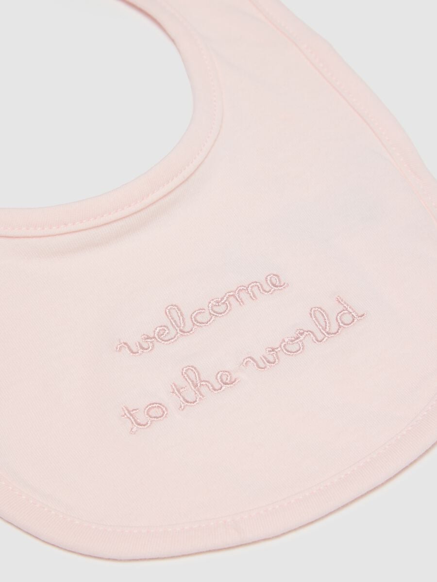 Pack of colourful pure cotton bibs for infants_1