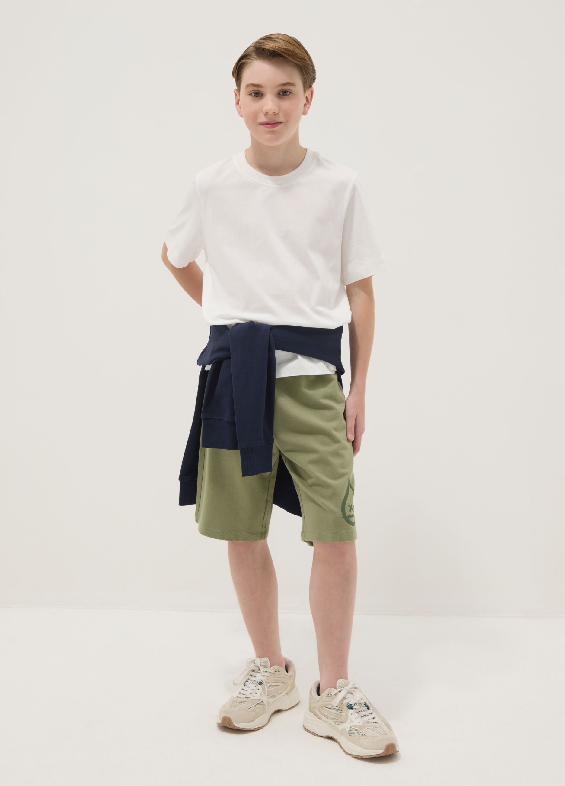 Green pure cotton shorts for boys regular fit