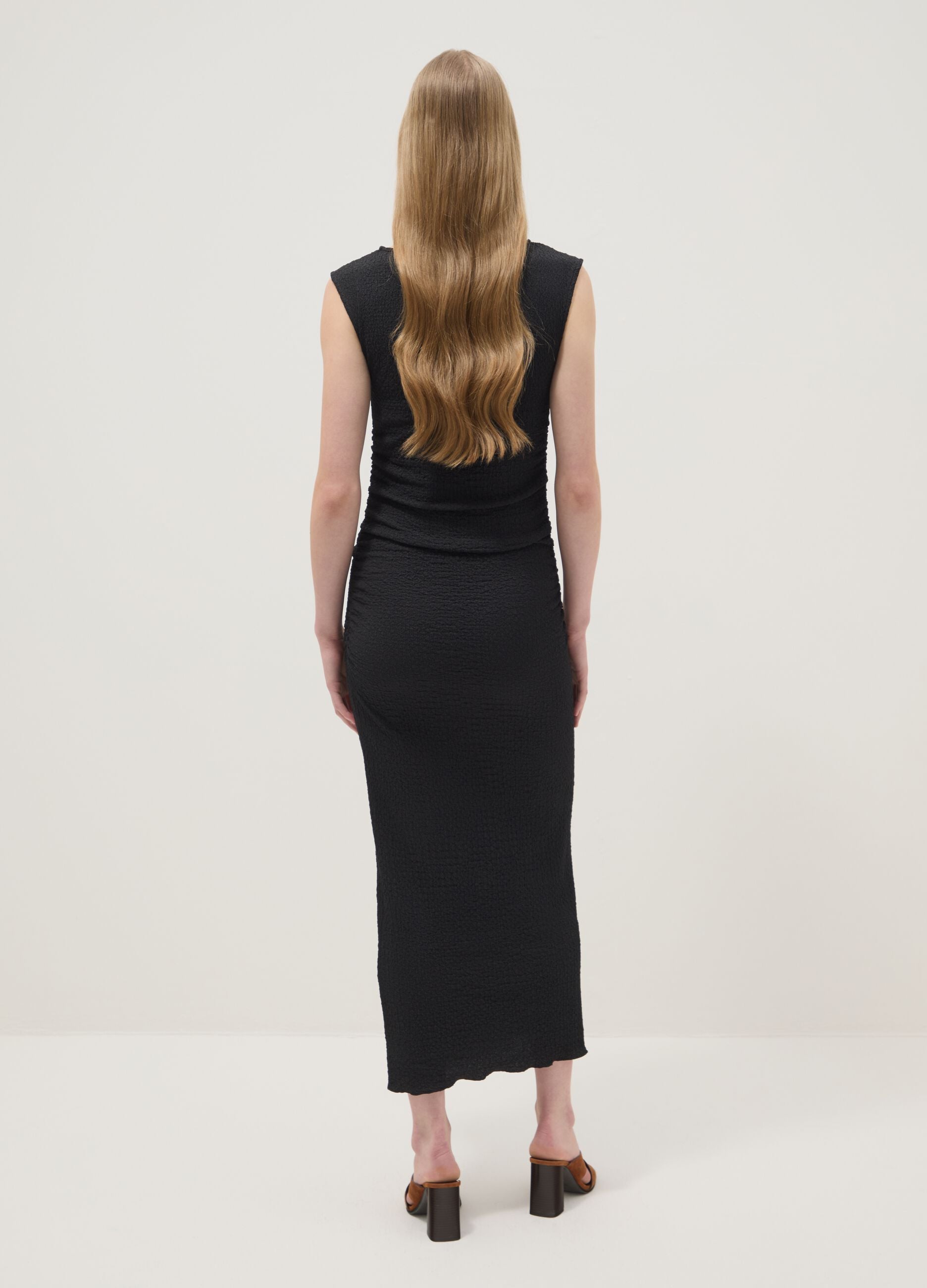 Black fitted maxi dress in stretch fabric
