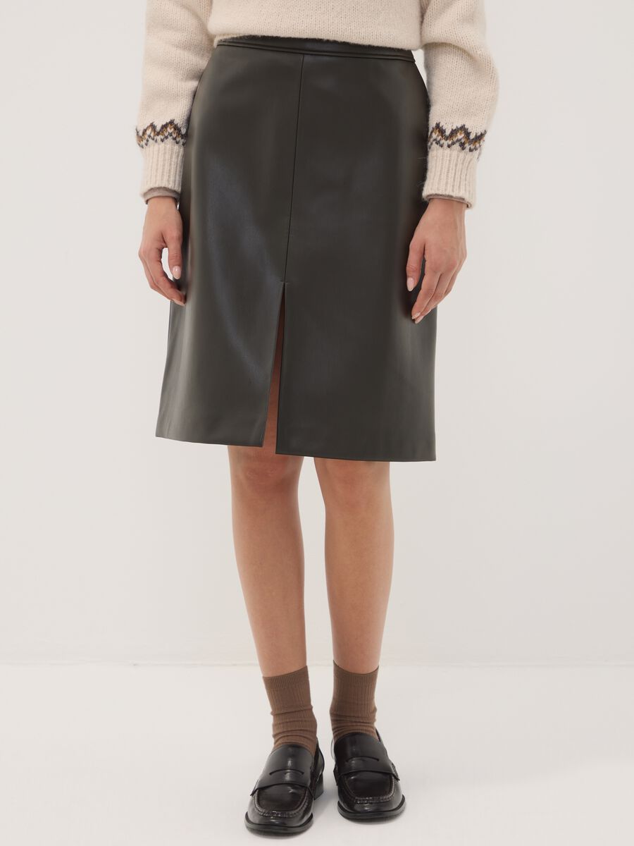 Black midi skirt with front slit_1