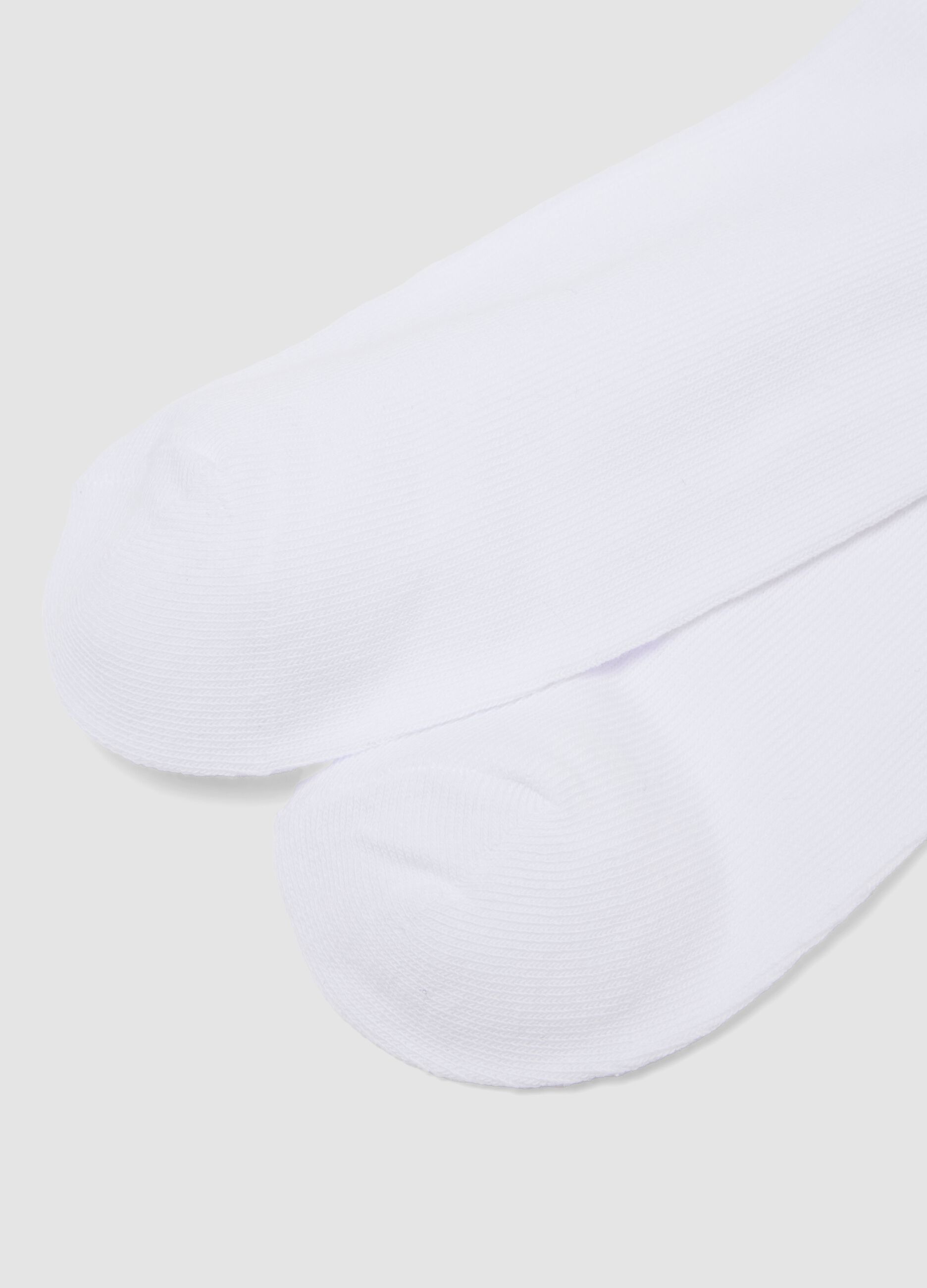 Multipack of ten white organic cotton-blend ankle sports socks