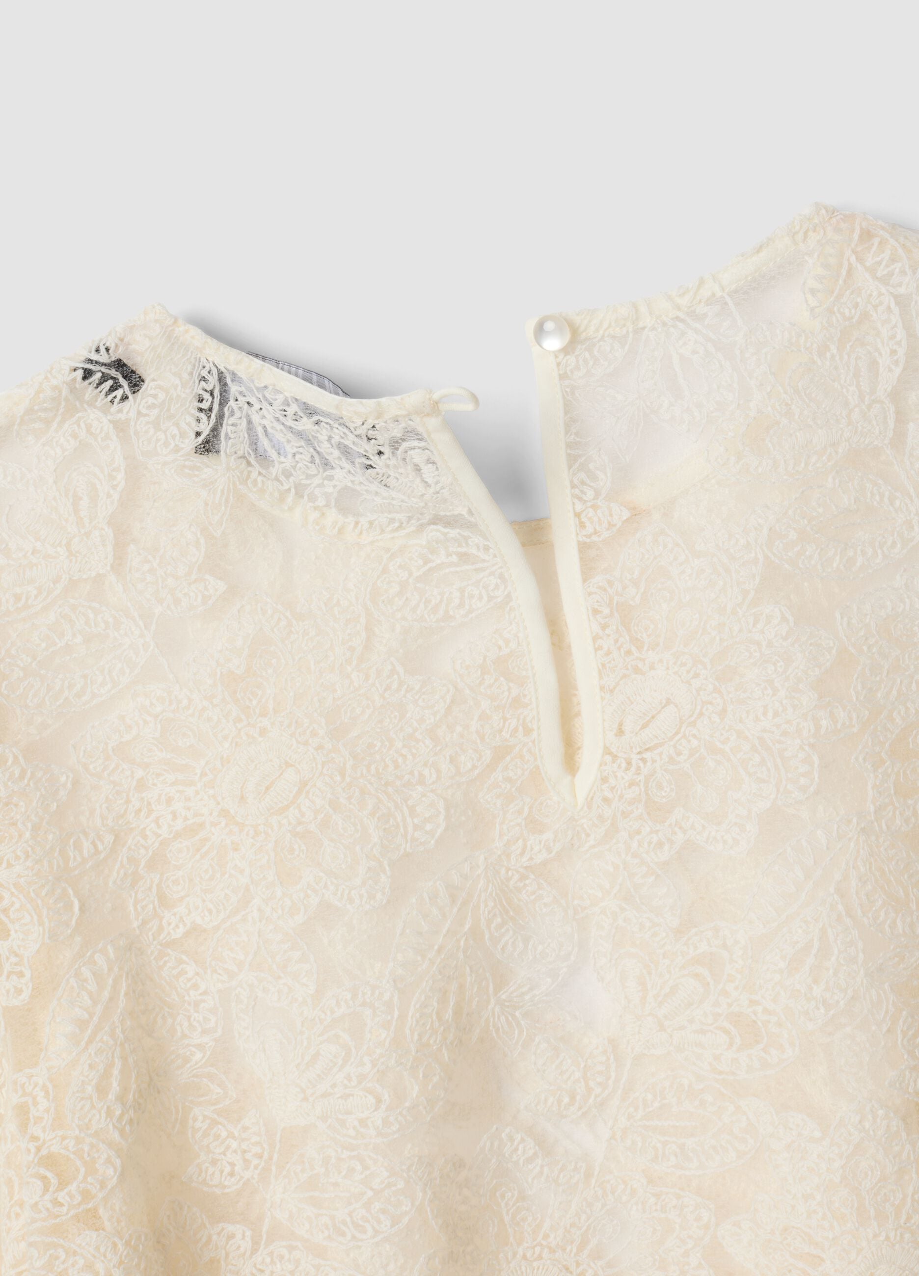 White cotton-blend blouse with floral lace, slim fit