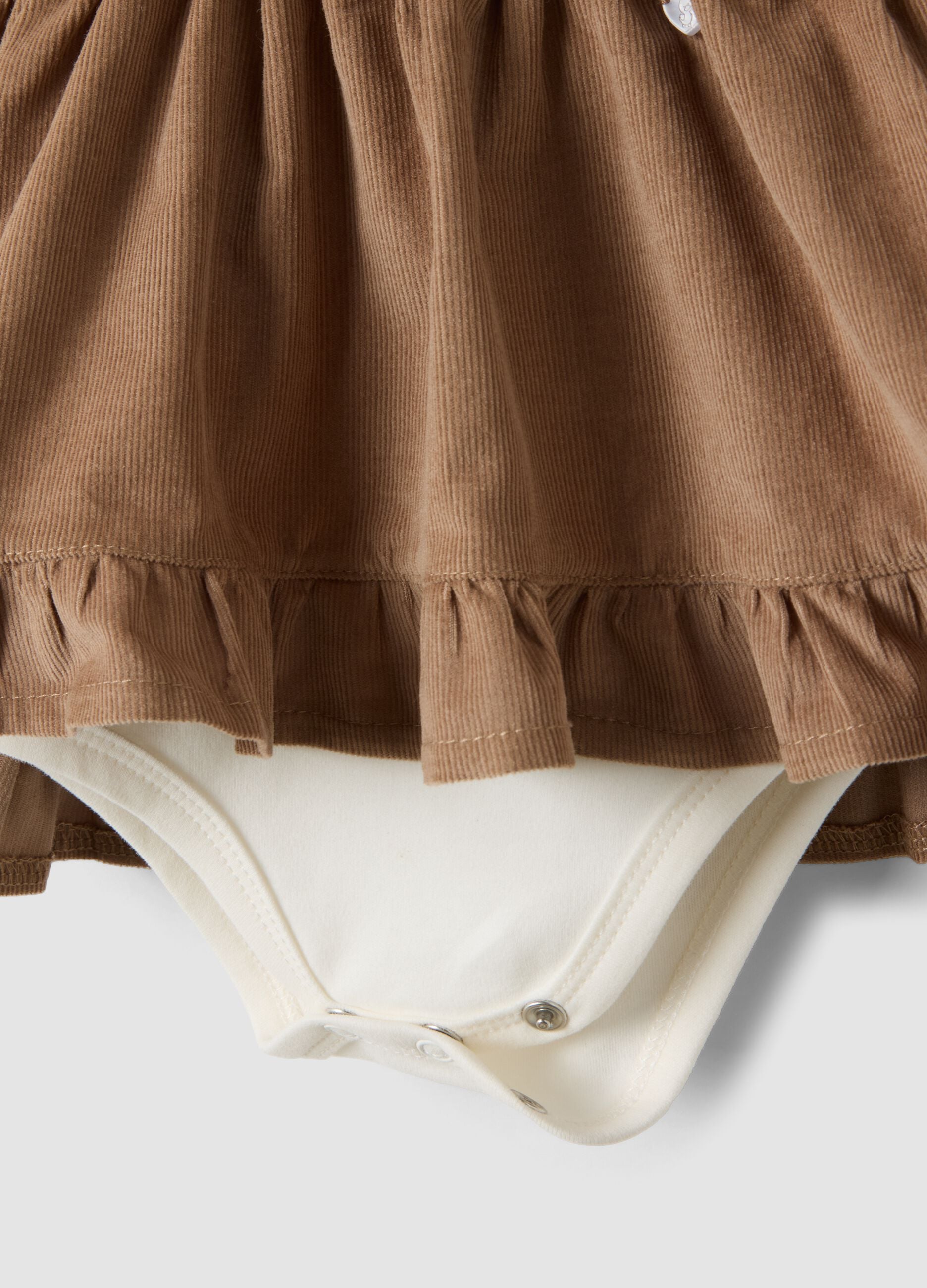 Brown and white pure organic cotton set with ruffle details for baby girl